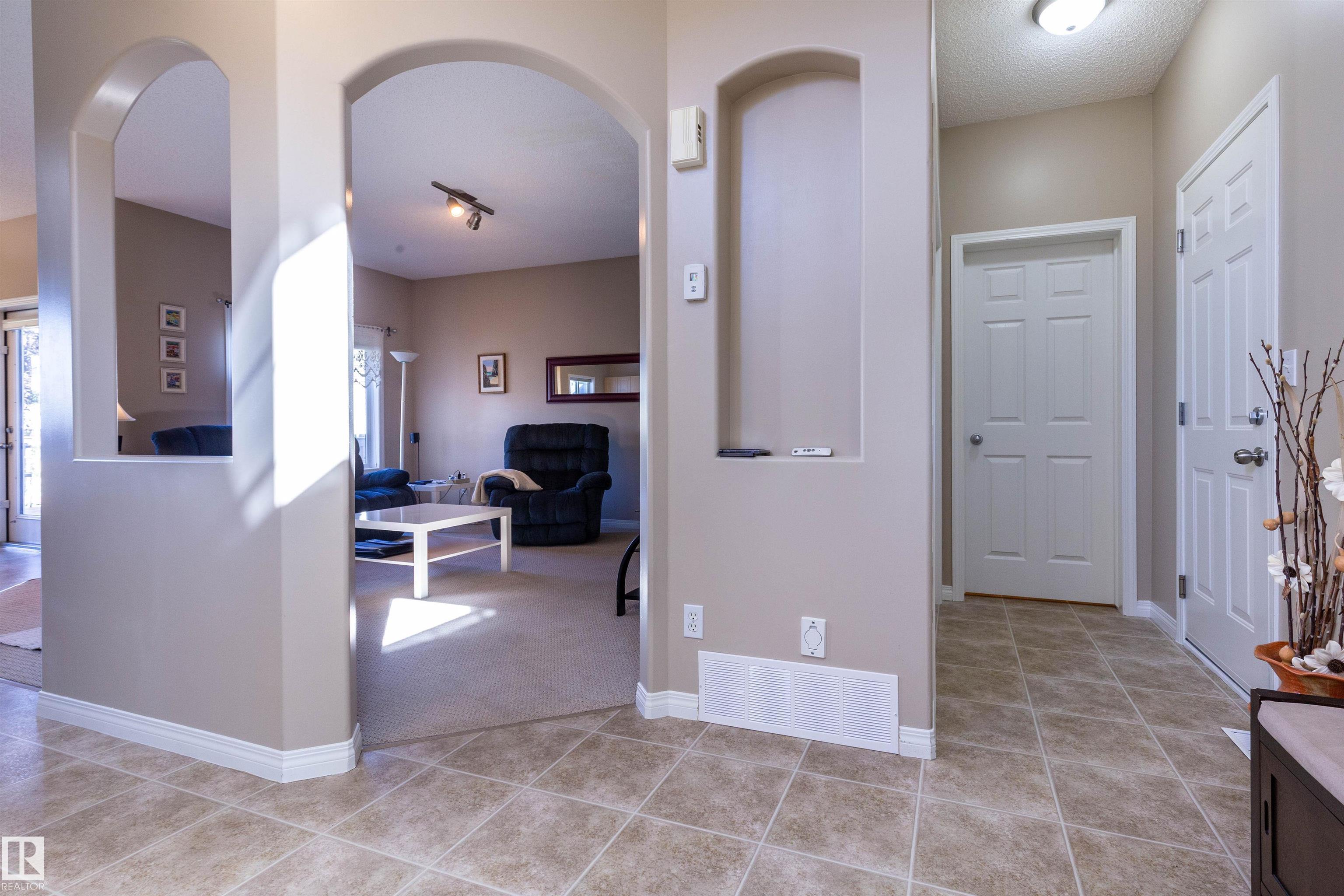 Photo 5 at 18 Grayridge Bay, Graybriar, Stony Plain