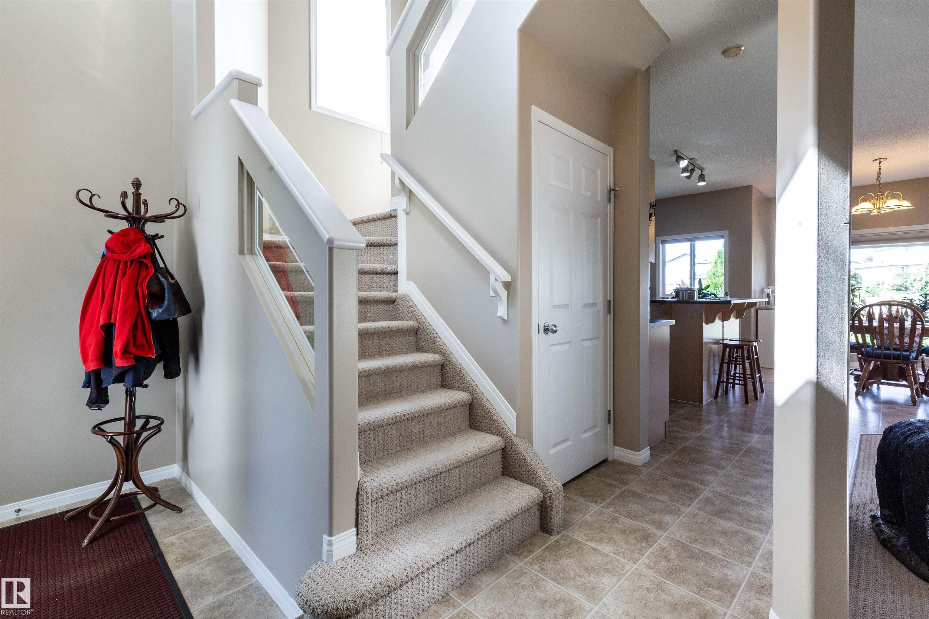 Photo 7 at 18 Grayridge Bay, Graybriar, Stony Plain