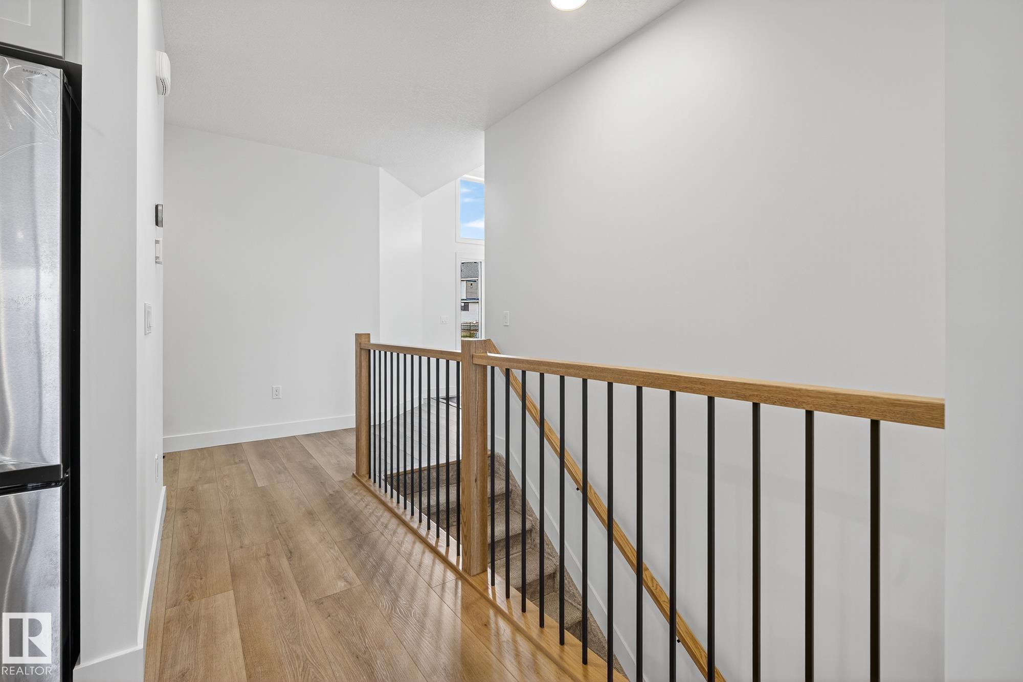 Photo 7 at 3 Sydwyck Circle, Fenwyck, Spruce Grove