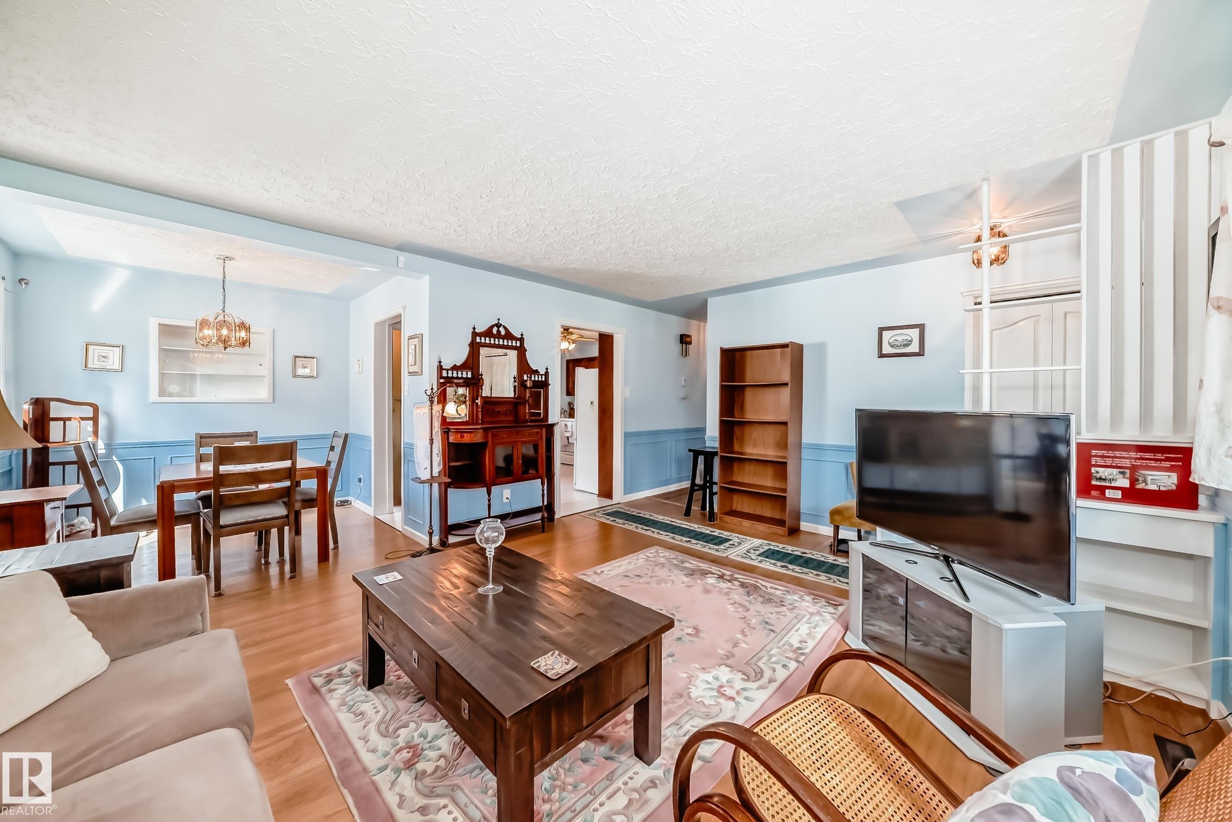 Photo 11 at 8602 158 Street NW, Lynnwood, Edmonton