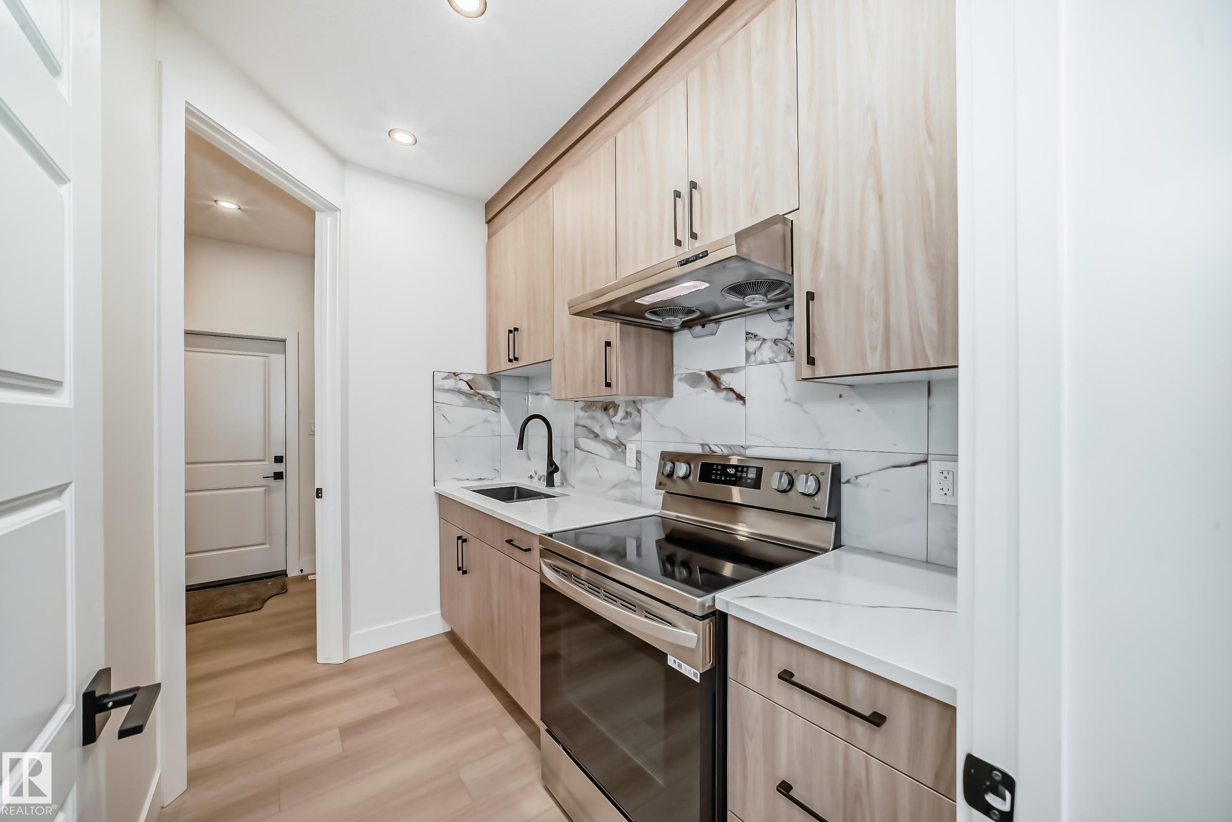 Photo 14 at 100 Rue Monette, Montalet, Beaumont