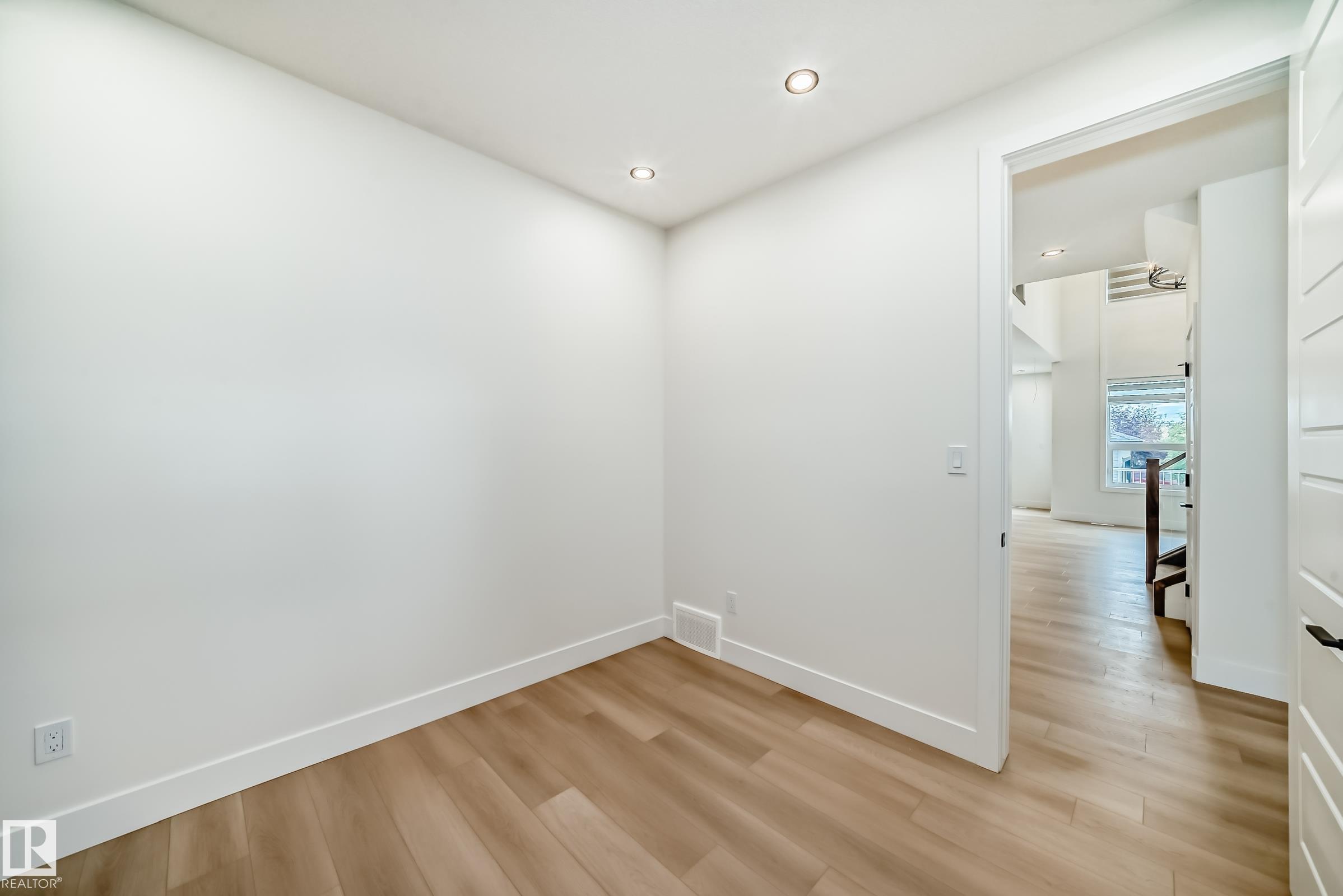 Photo 38 at 100 Rue Monette, Montalet, Beaumont