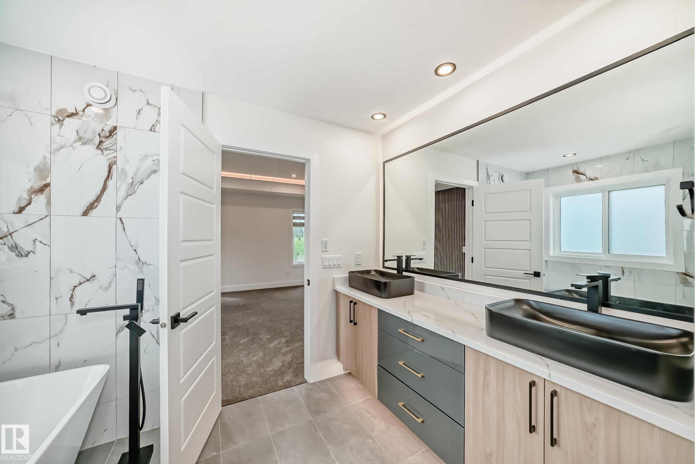 Photo 52 at 100 Rue Monette, Montalet, Beaumont