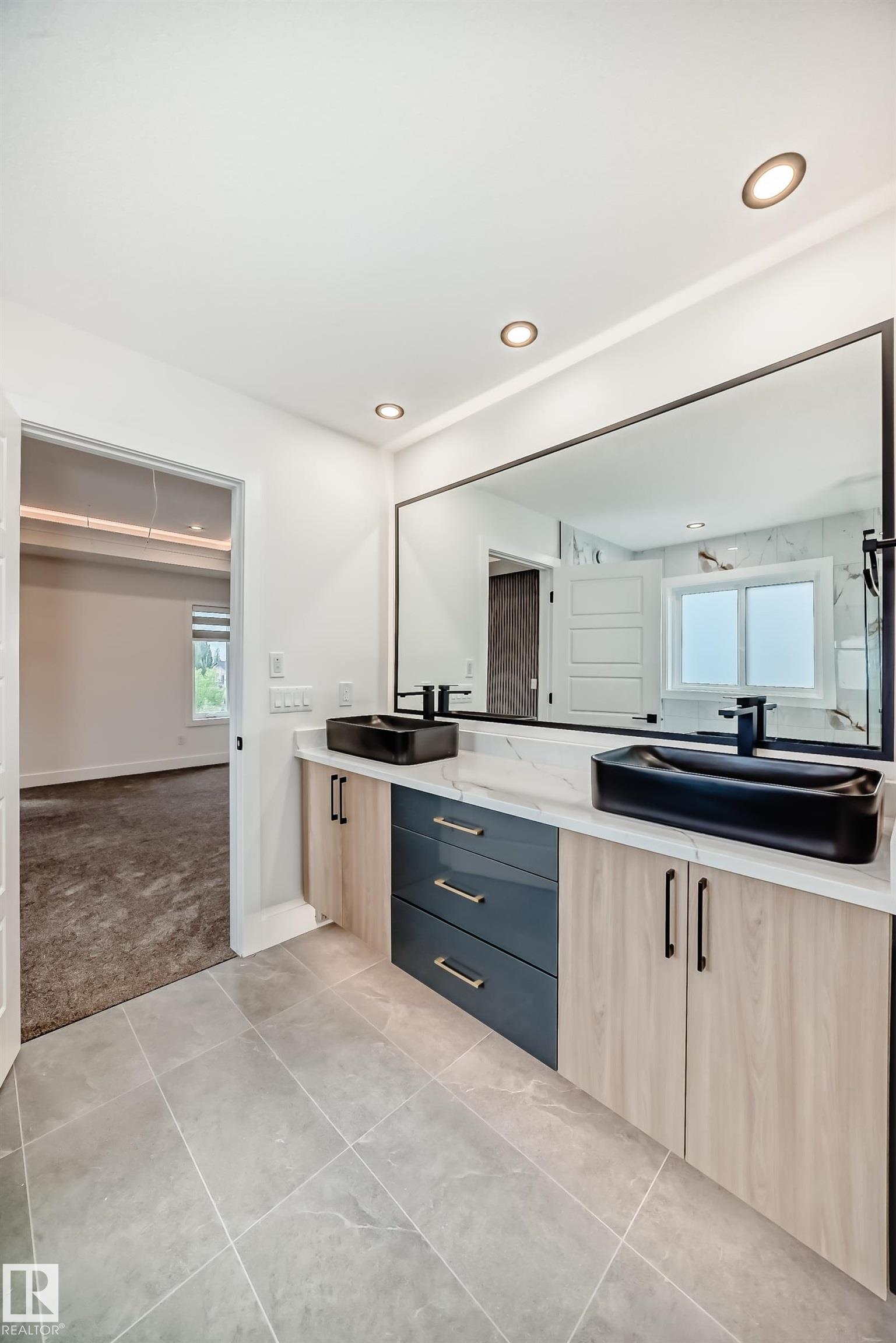 Photo 53 at 100 Rue Monette, Montalet, Beaumont