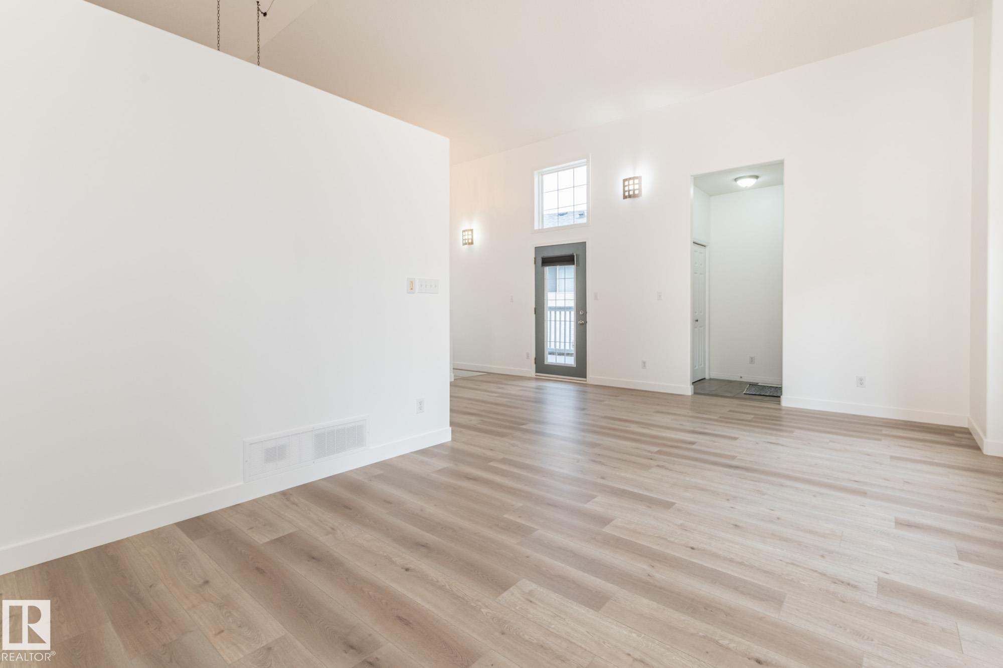 Photo 16 at 982 Jim Common Drive, Crystal Heights, Sherwood Park