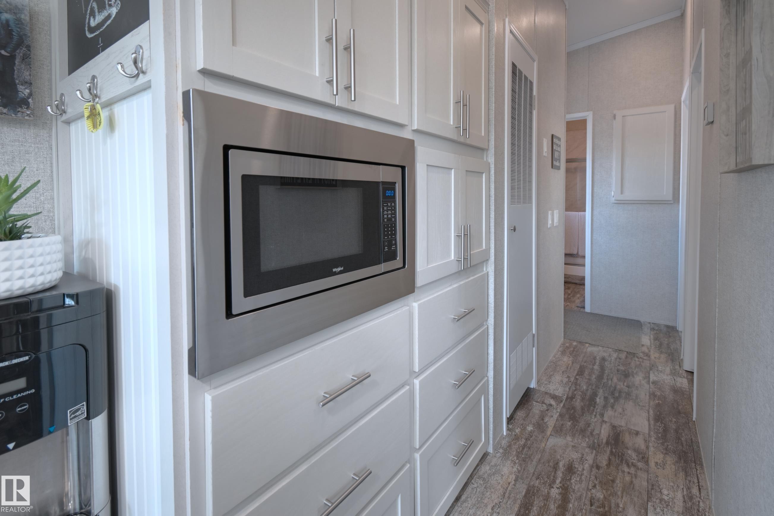 Photo 9 at 64 - 53206 Rge Road 55 A, The Ridge, Rural Parkland County