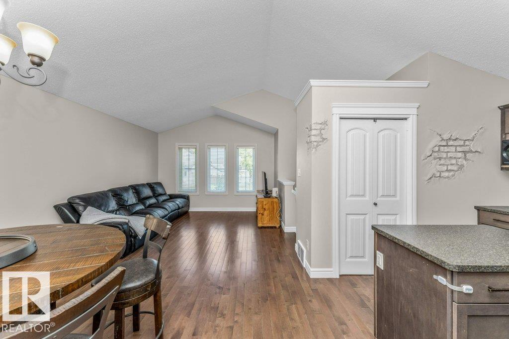 Photo 12 at 407 Watt Boulevard SW, Walker, Edmonton