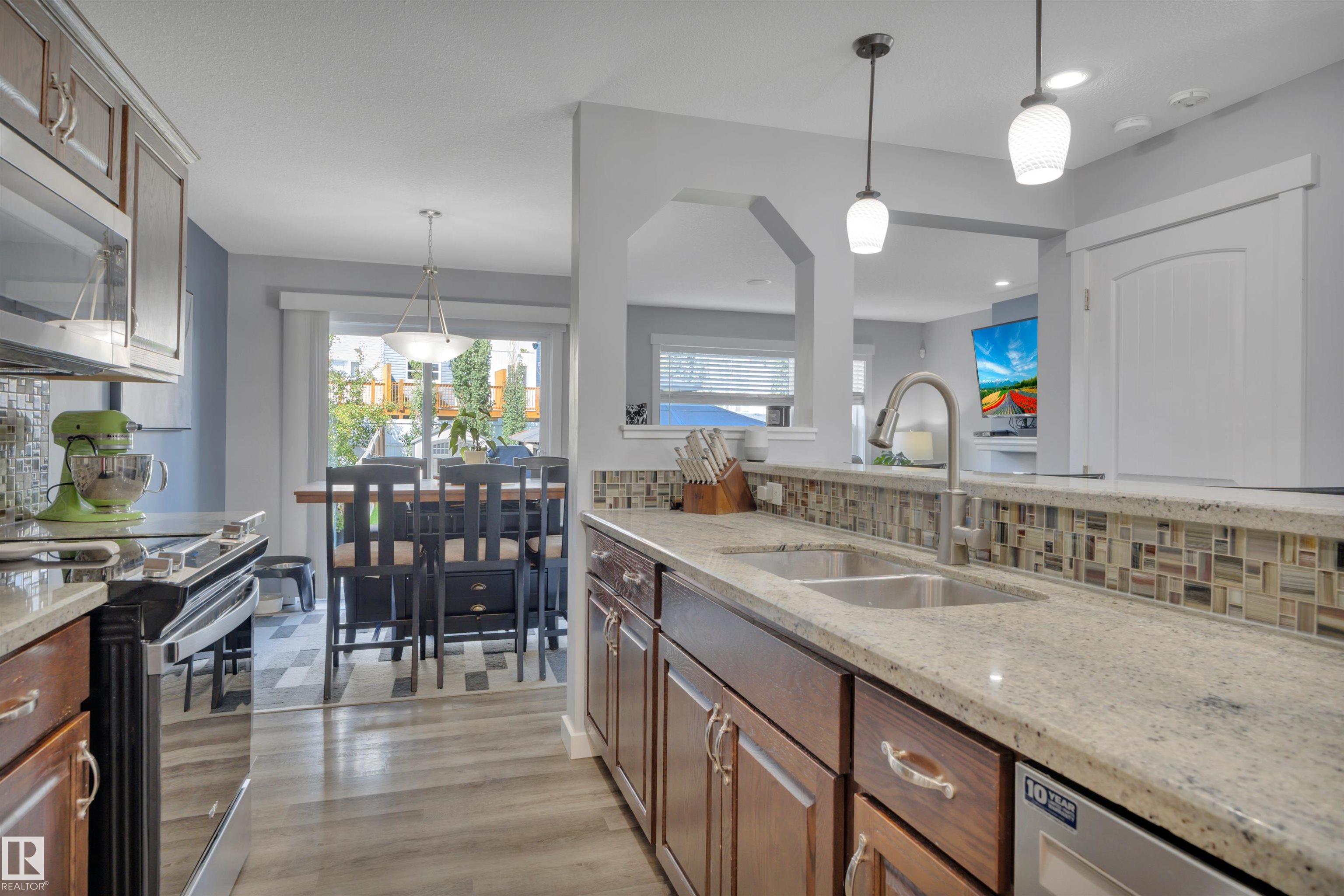 Photo 12 at 391 Simmonds Way, Southfork, Leduc