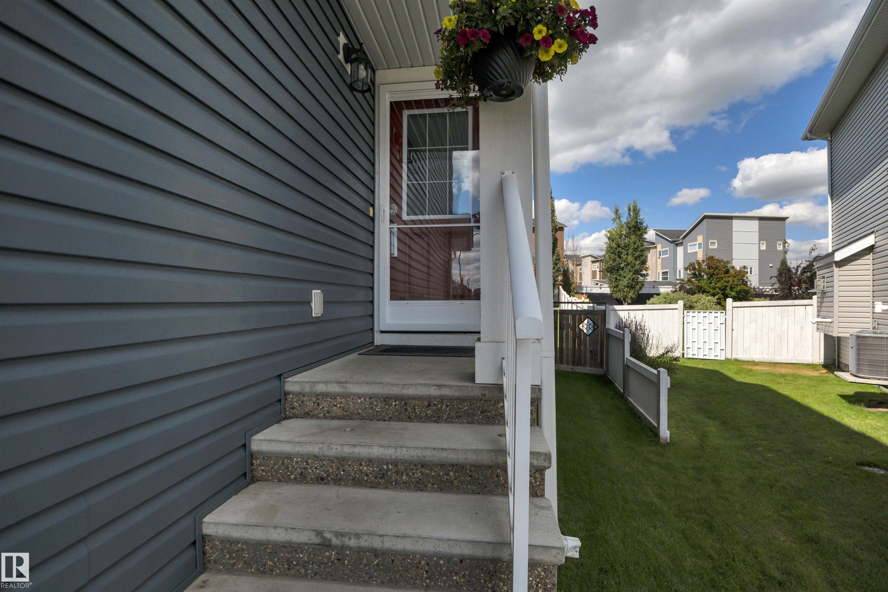 Photo 4 at 391 Simmonds Way, Southfork, Leduc