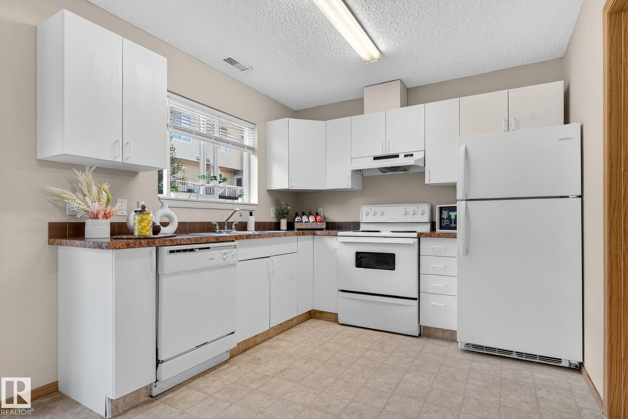 Photo 13 at 109 - 180 Bridgeport Boulevard, Bridgeport, Leduc