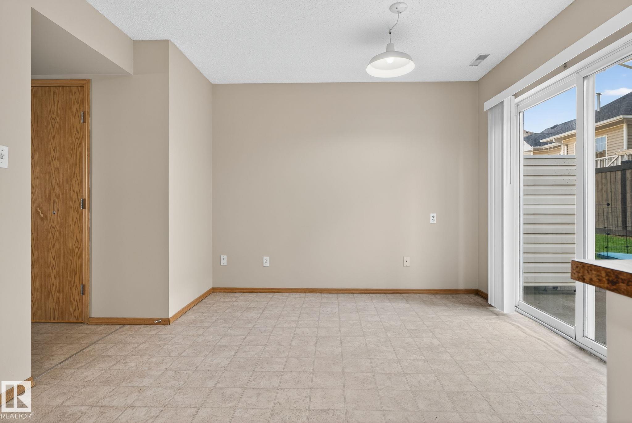 Photo 18 at 109 - 180 Bridgeport Boulevard, Bridgeport, Leduc