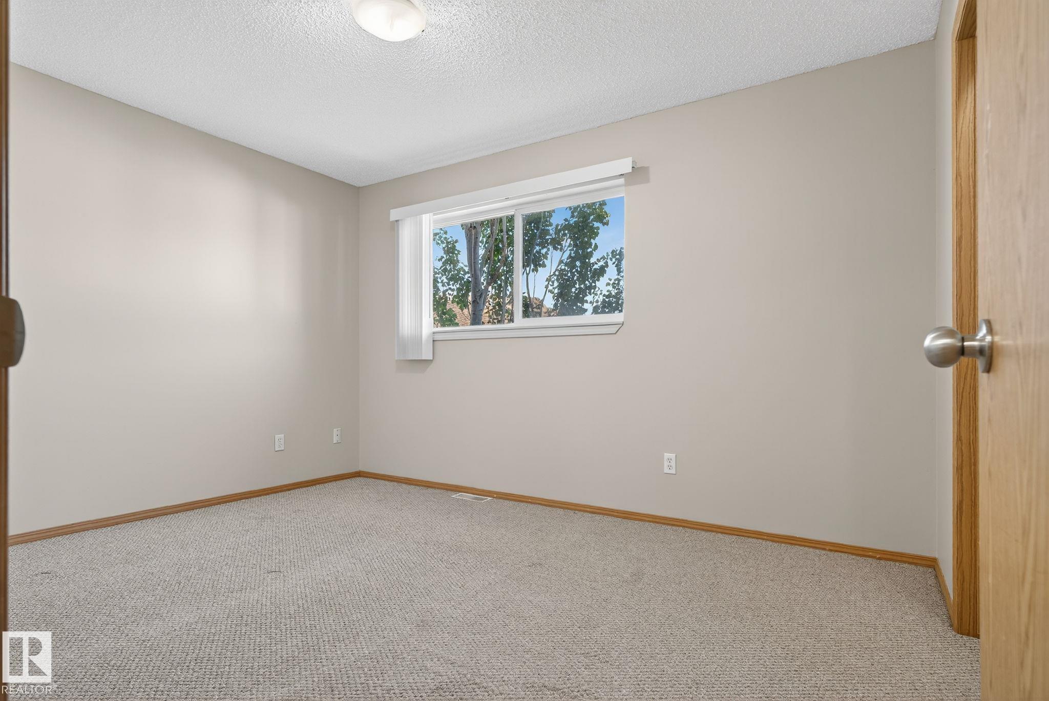 Photo 24 at 109 - 180 Bridgeport Boulevard, Bridgeport, Leduc
