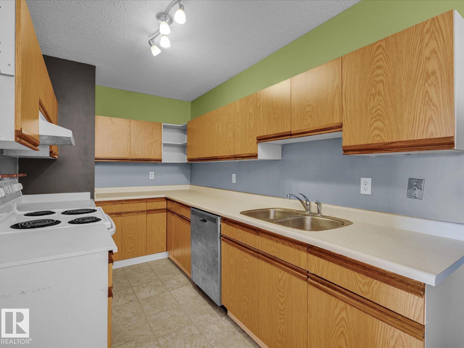 Photo 12 at 301 - 43 Akins Drive, Akinsdale, St. Albert