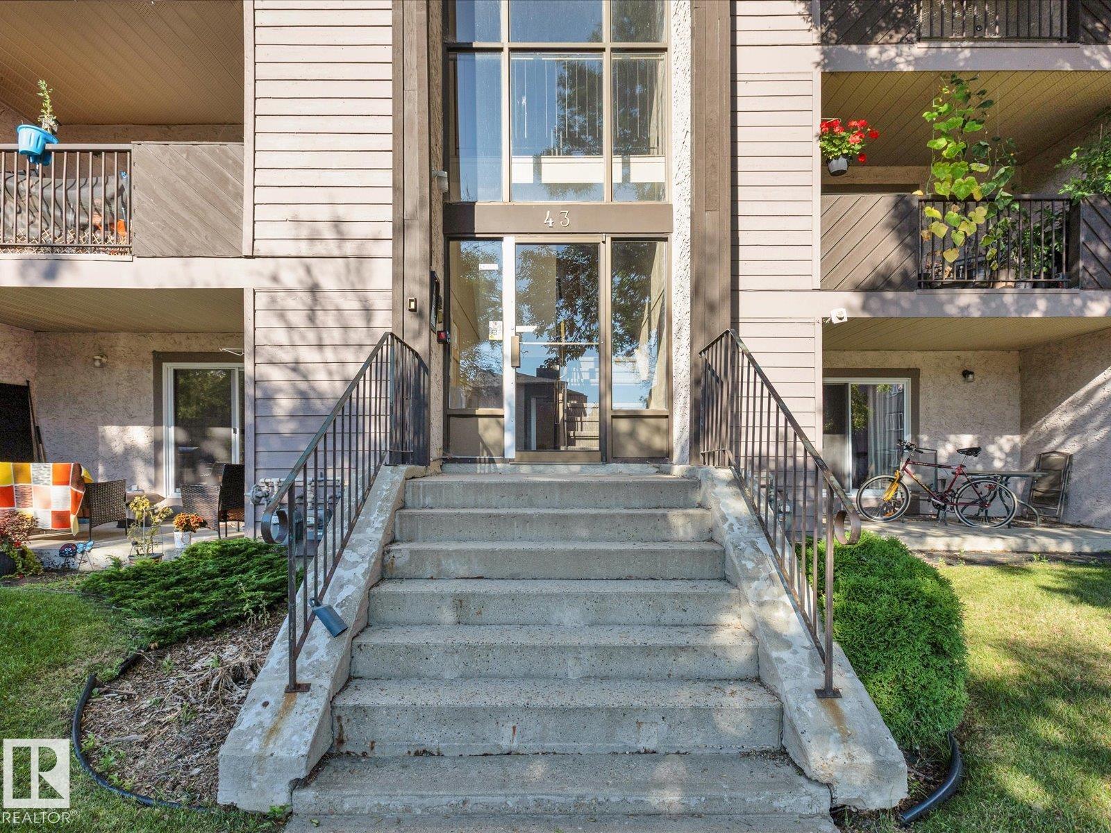 Photo 3 at 301 - 43 Akins Drive, Akinsdale, St. Albert