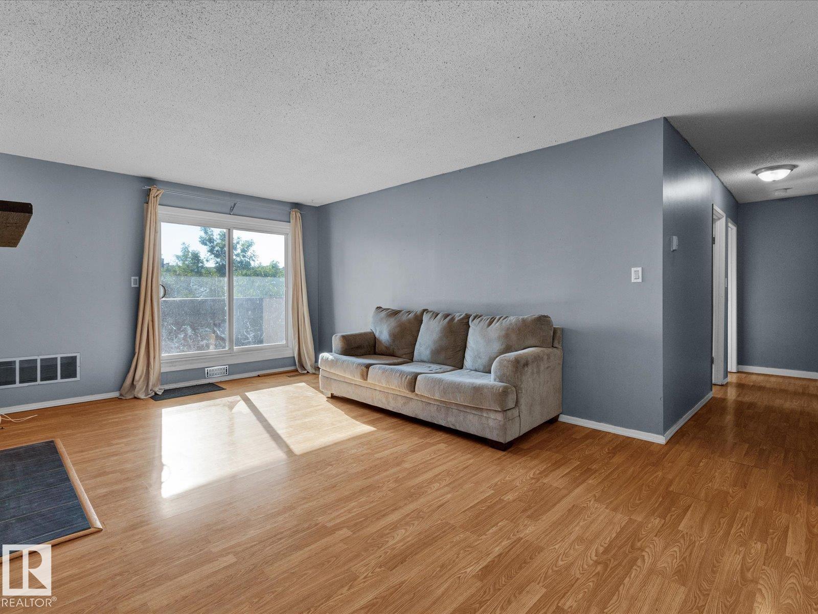 Photo 5 at 301 - 43 Akins Drive, Akinsdale, St. Albert
