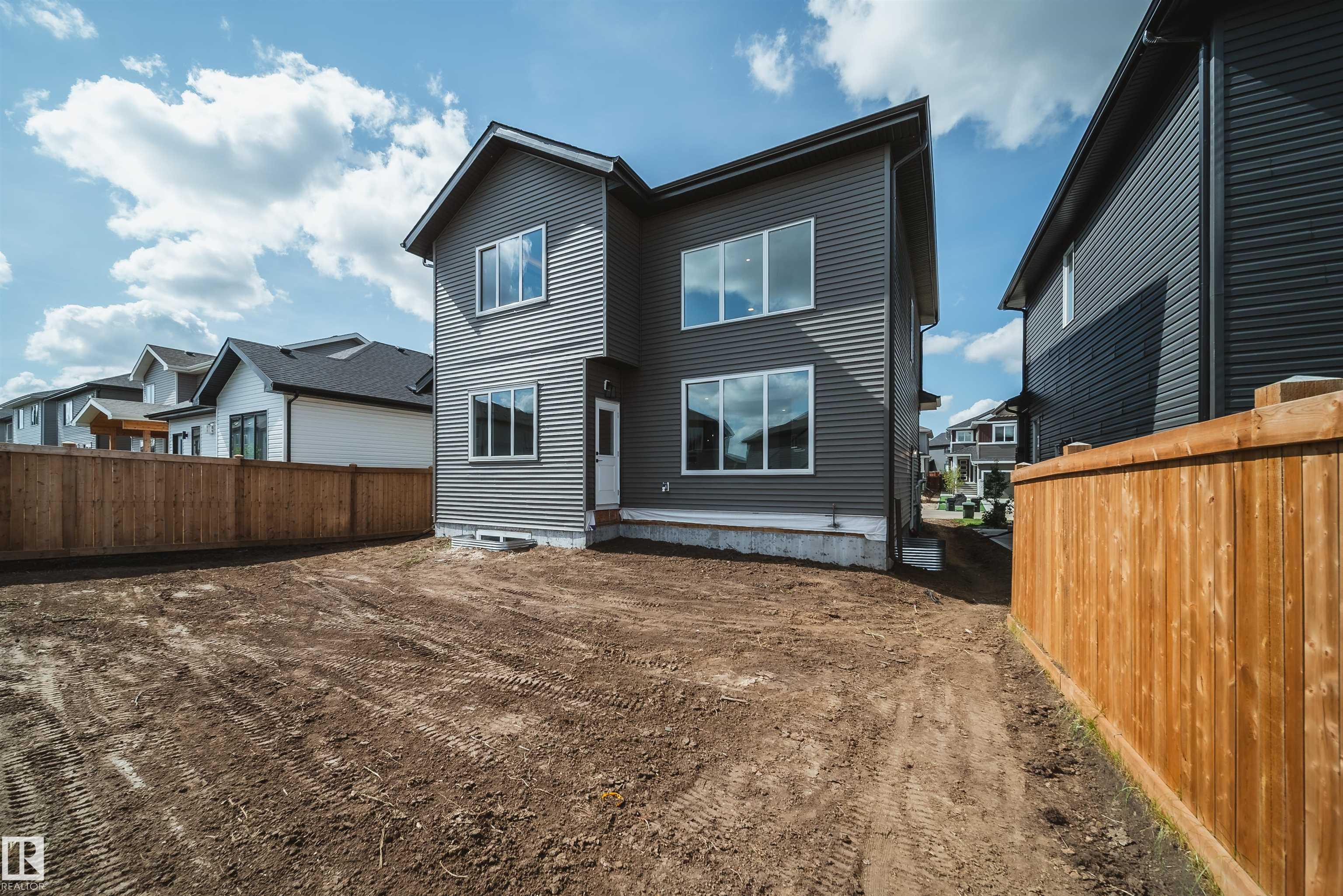 Photo 39 at 42 Dillworth Crescent, Deer Park, Spruce Grove