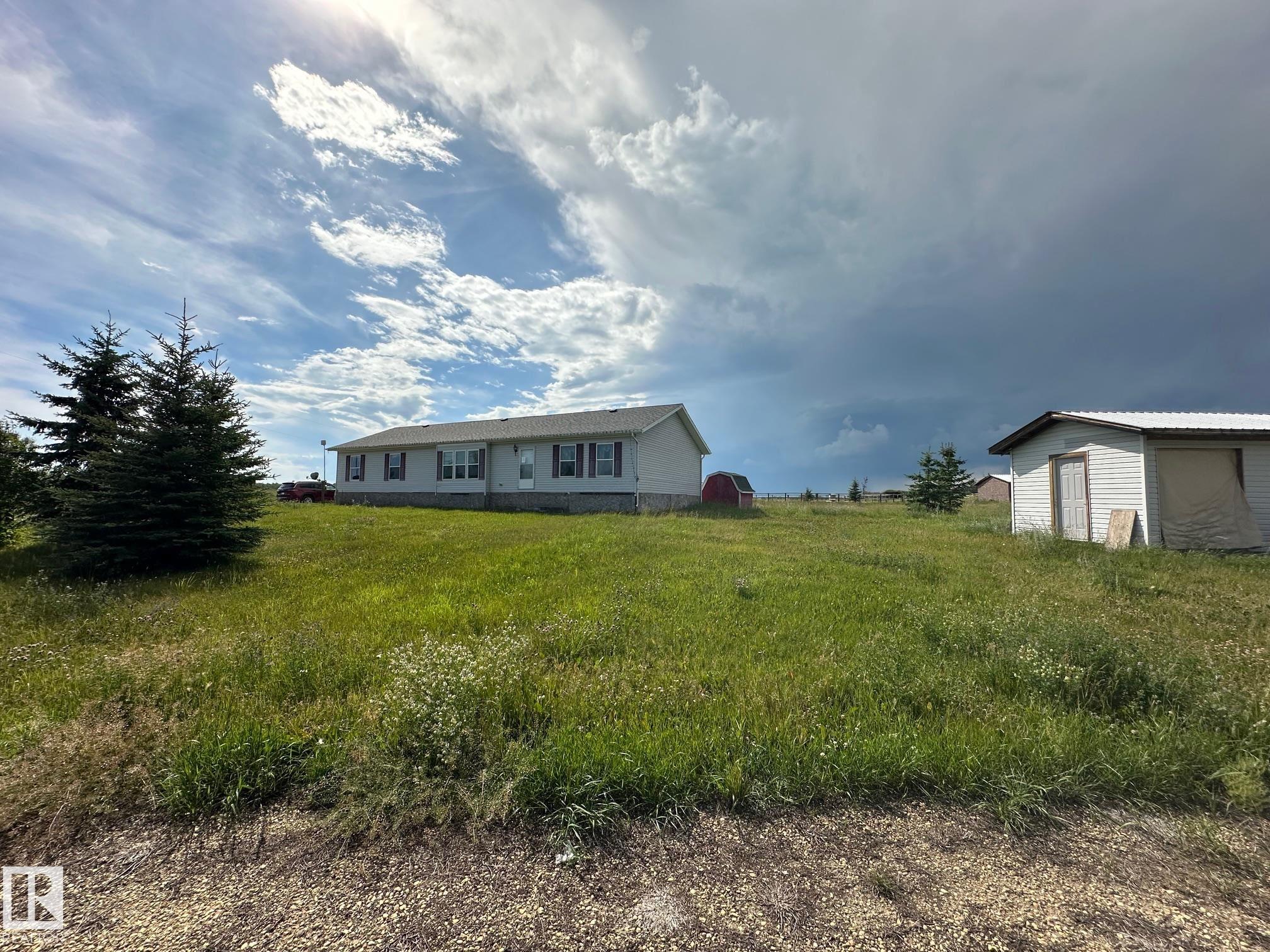 Photo 17 at 50566 Rr 220, None, Rural Leduc County