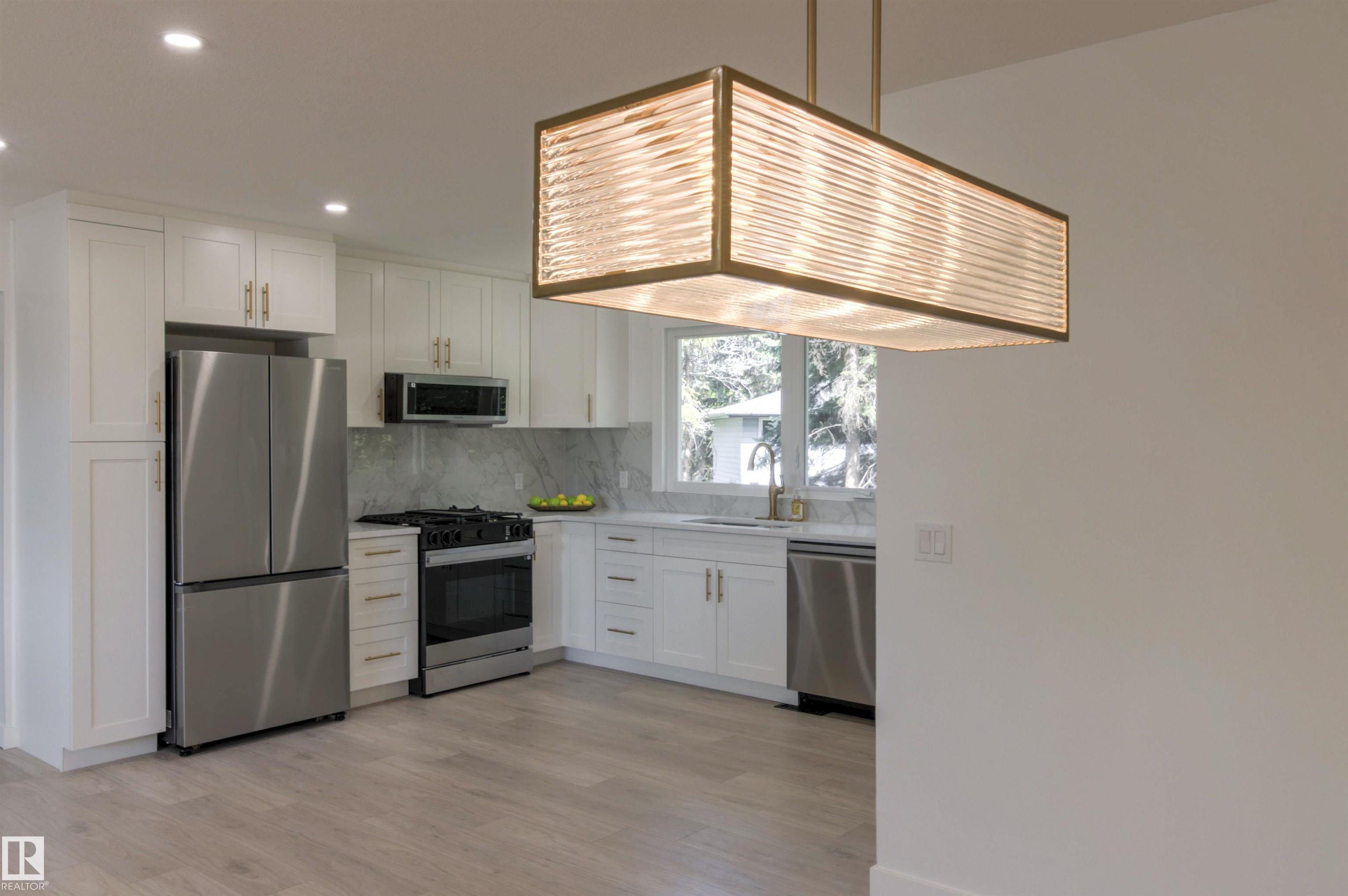 Photo 11 at 19 Grenfell Avenue, Grandin, St. Albert