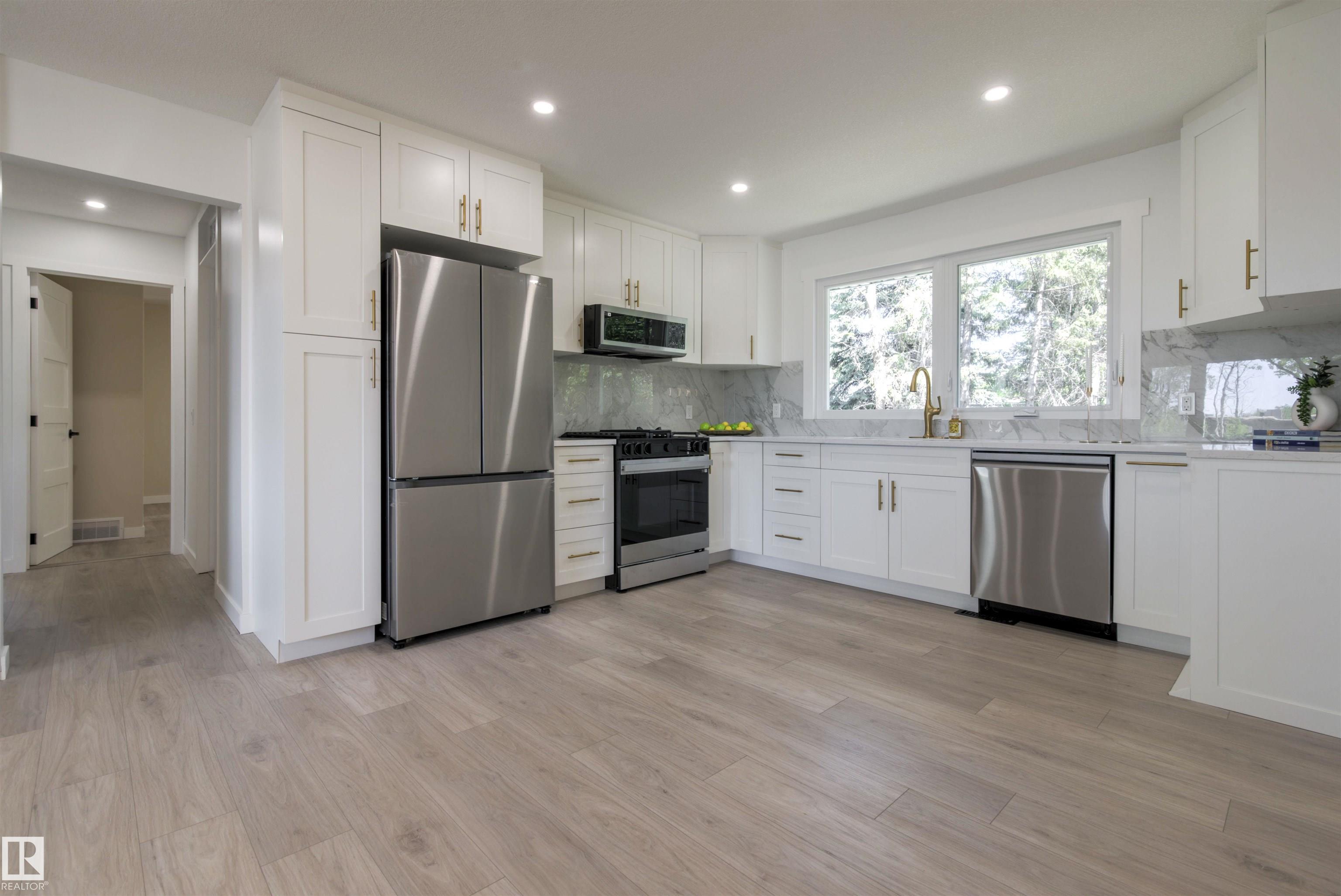 Photo 12 at 19 Grenfell Avenue, Grandin, St. Albert