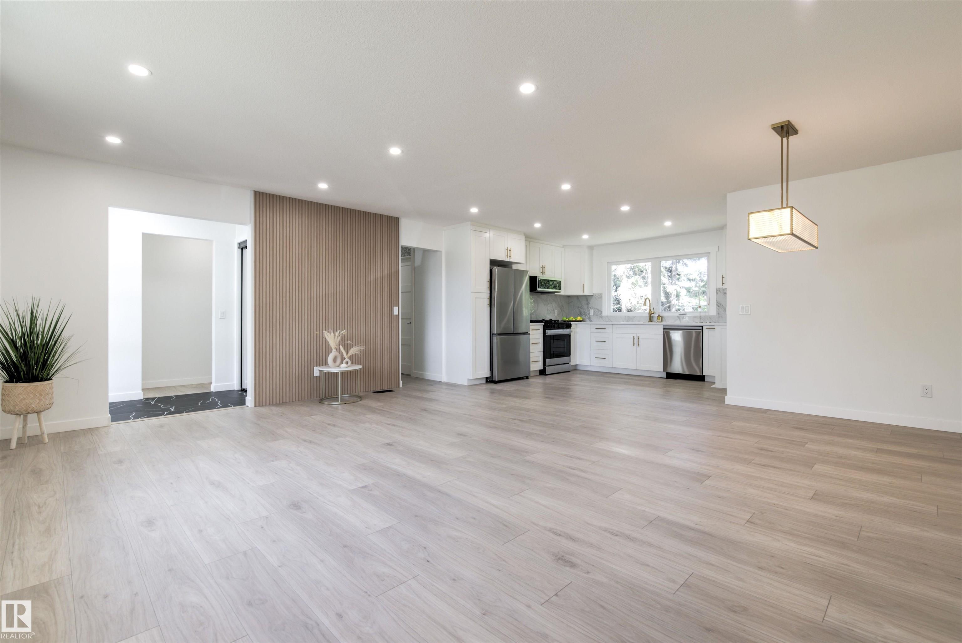 Photo 9 at 19 Grenfell Avenue, Grandin, St. Albert