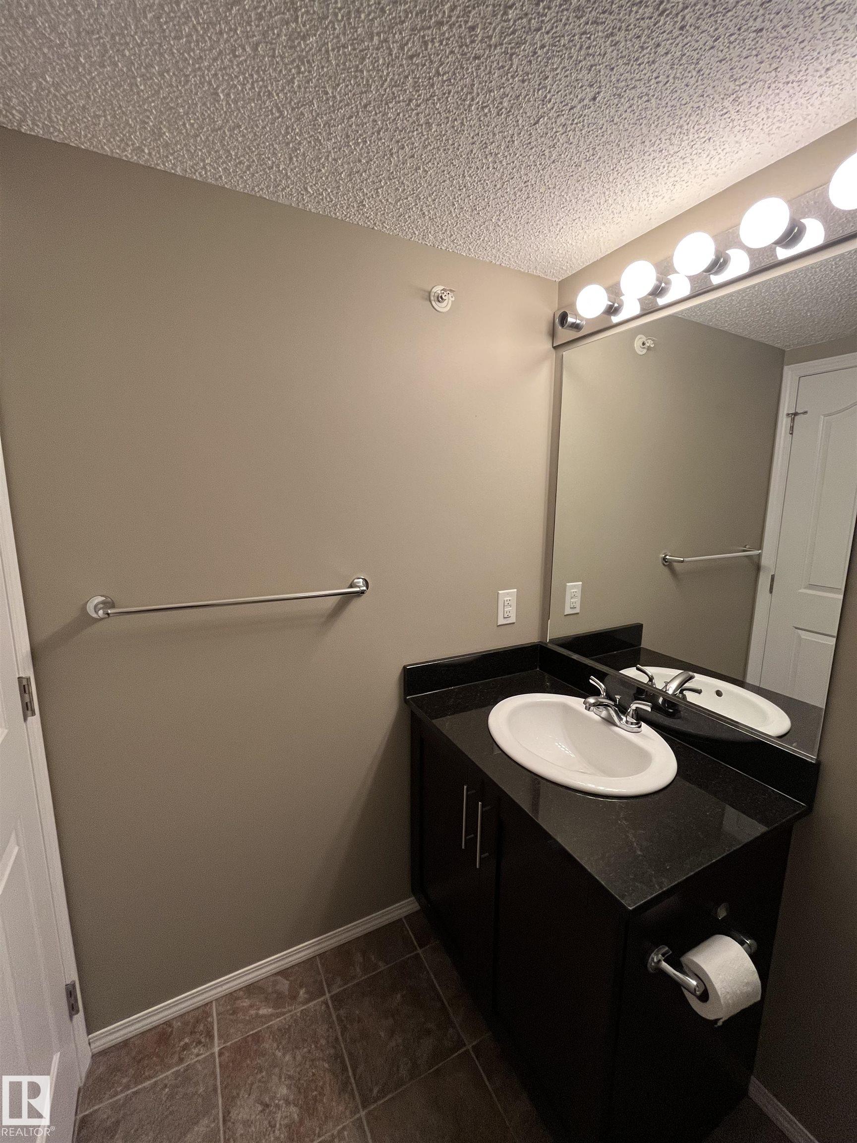 Photo 9 at 402 - 274 Mcconachie Drive NW, McConachie Area, Edmonton
