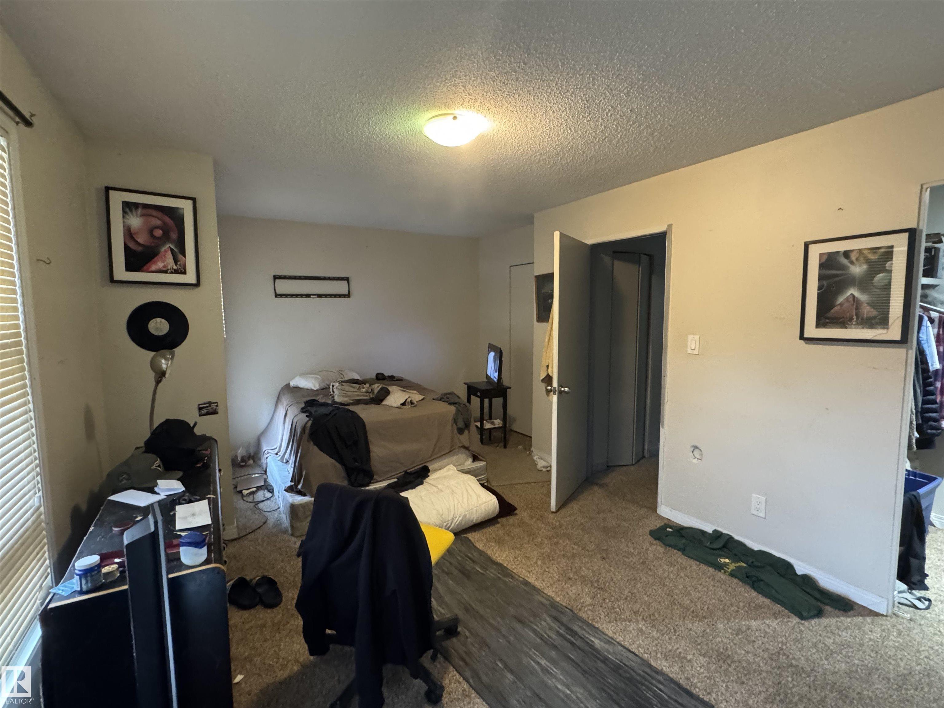 Photo 13 at 3322 116a Avenue NW, Rundle Heights, Edmonton