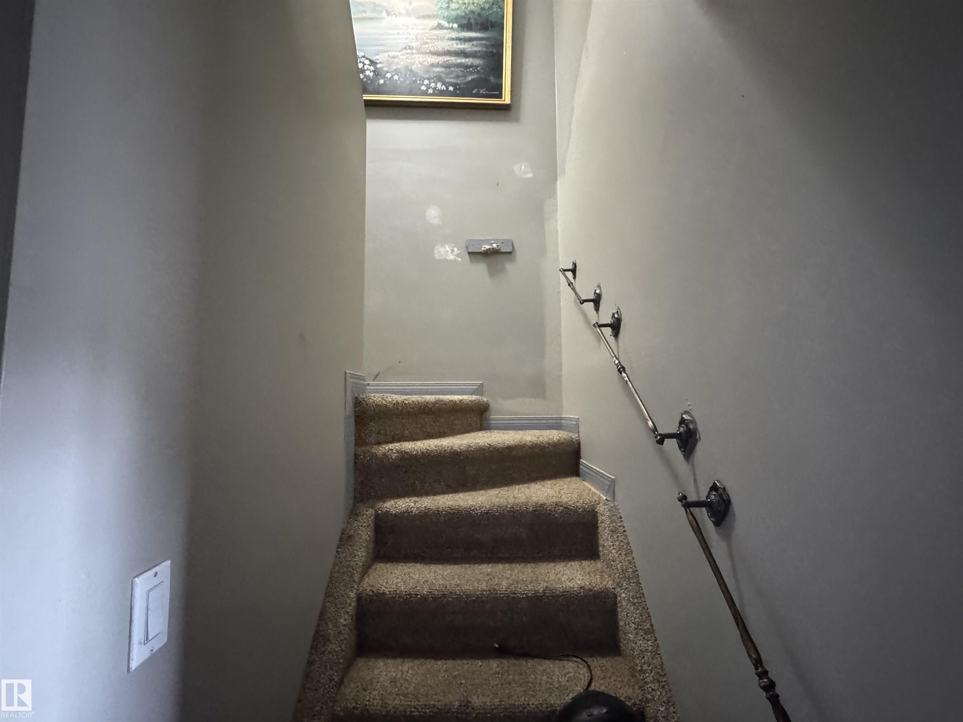 Photo 5 at 3322 116a Avenue NW, Rundle Heights, Edmonton