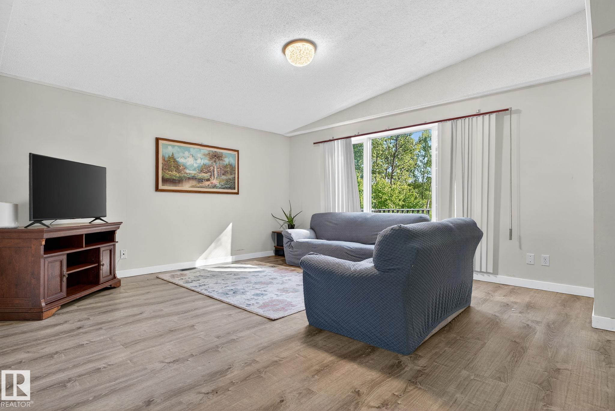 Photo 13 at 5 - 53407 Rge Road 30, Canterbury Estates, Rural Parkland County