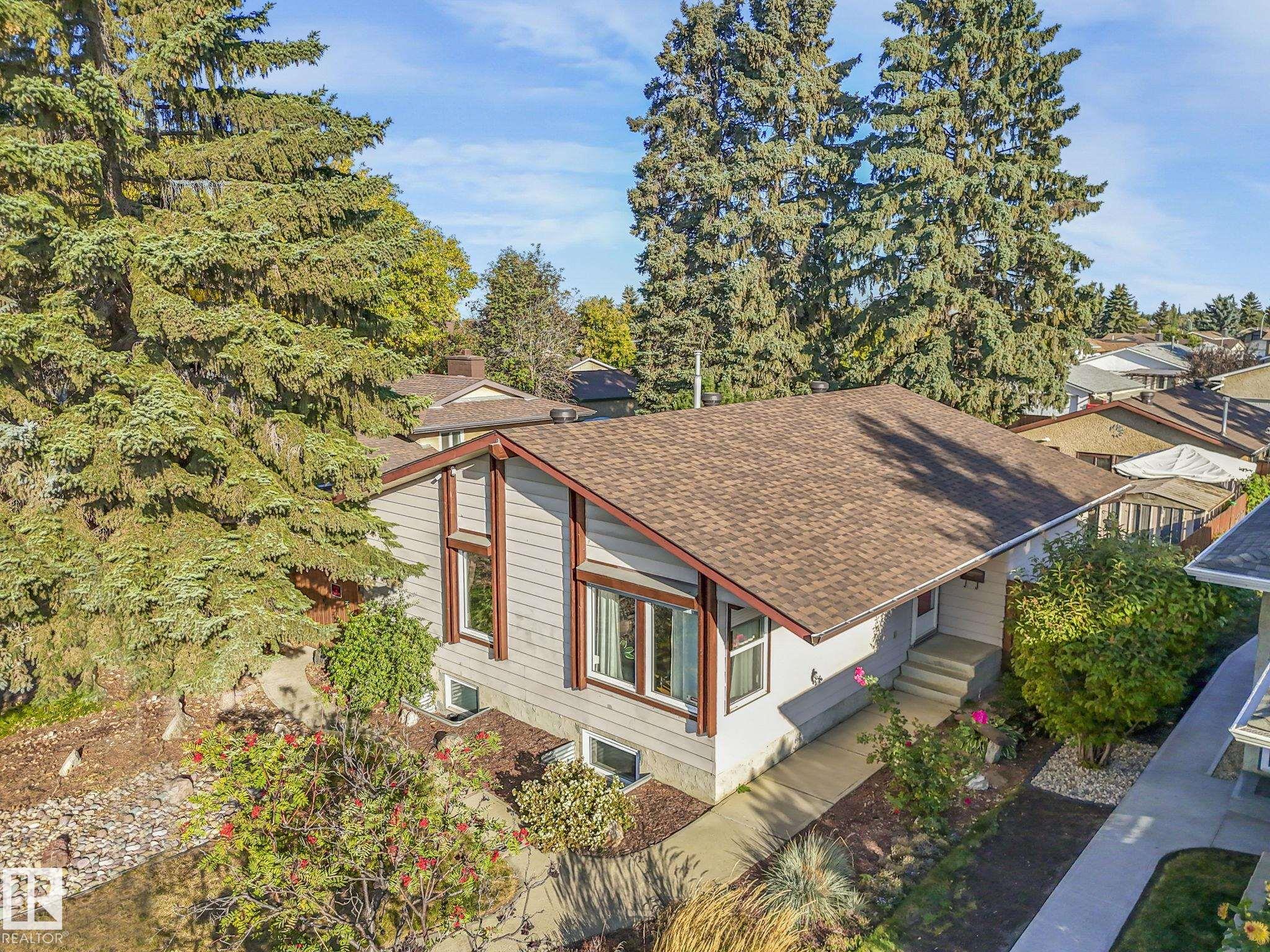 3608 15 Avenue NW, Crawford Plains, Edmonton 