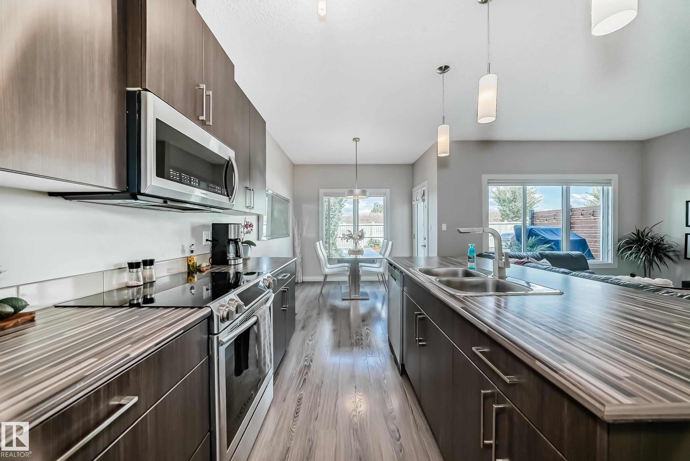 Photo 12 at 3522 49 Avenue, Forest Heights, Beaumont