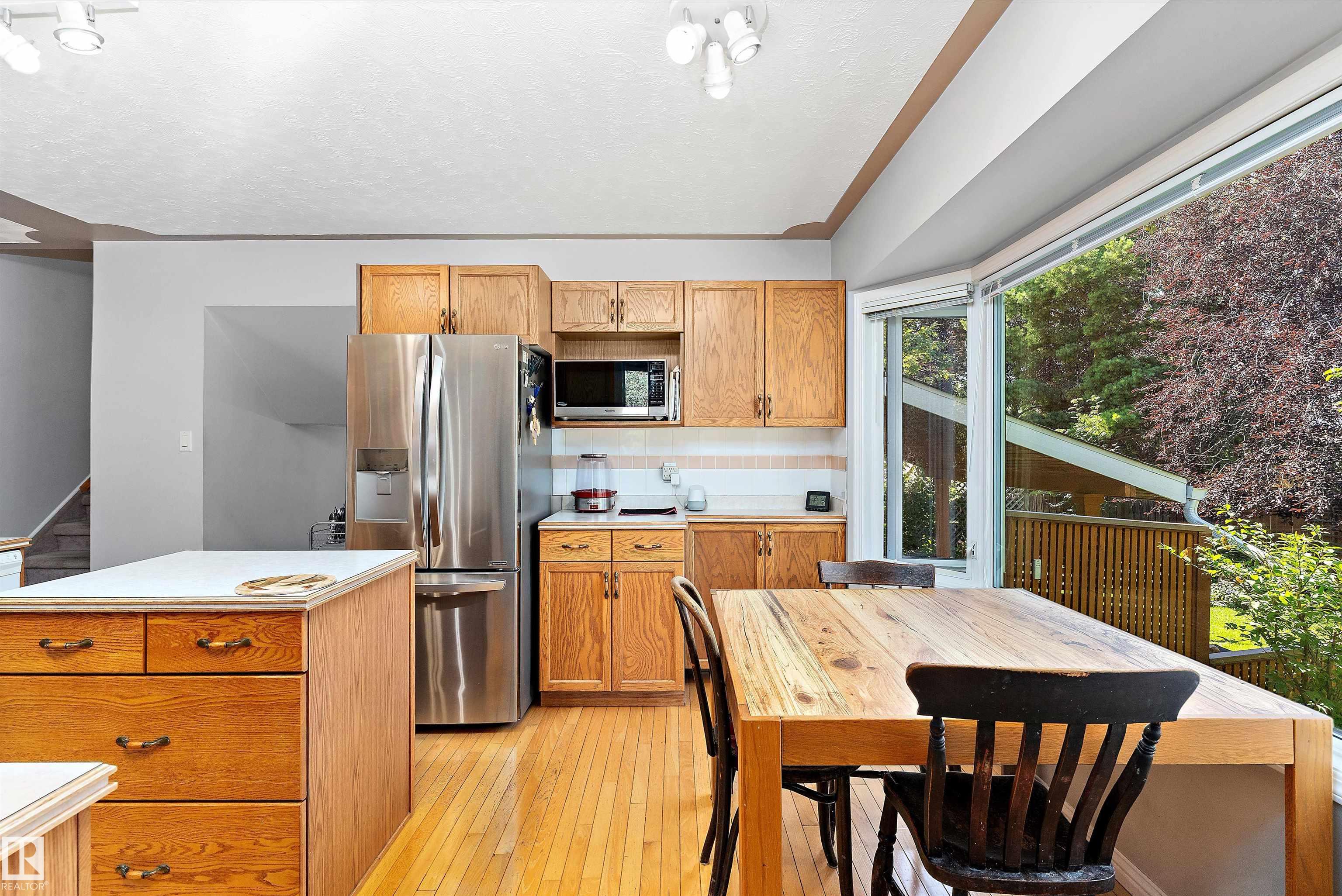 Photo 15 at 3112 109 Street NW, Steinhauer, Edmonton