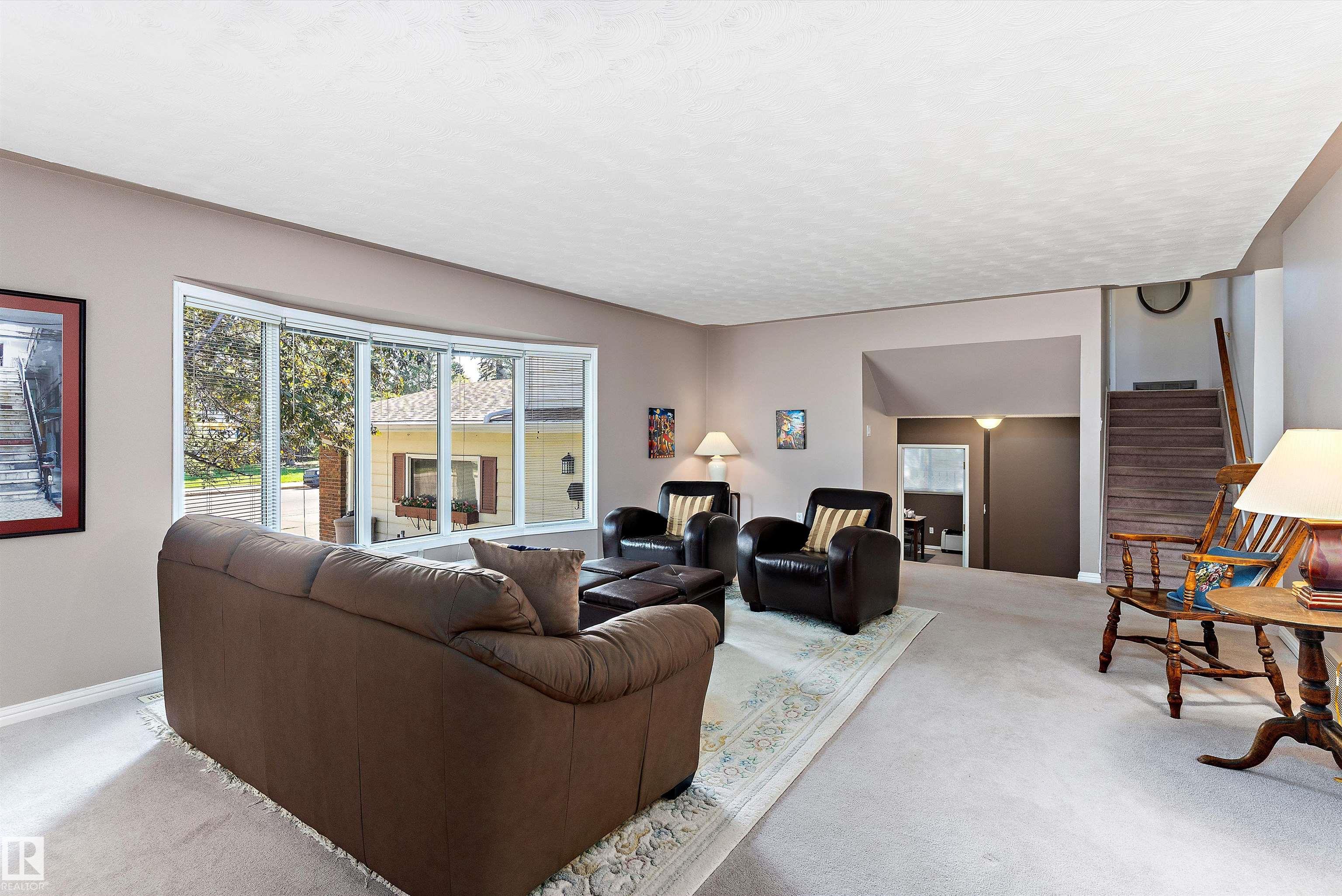 Photo 21 at 3112 109 Street NW, Steinhauer, Edmonton