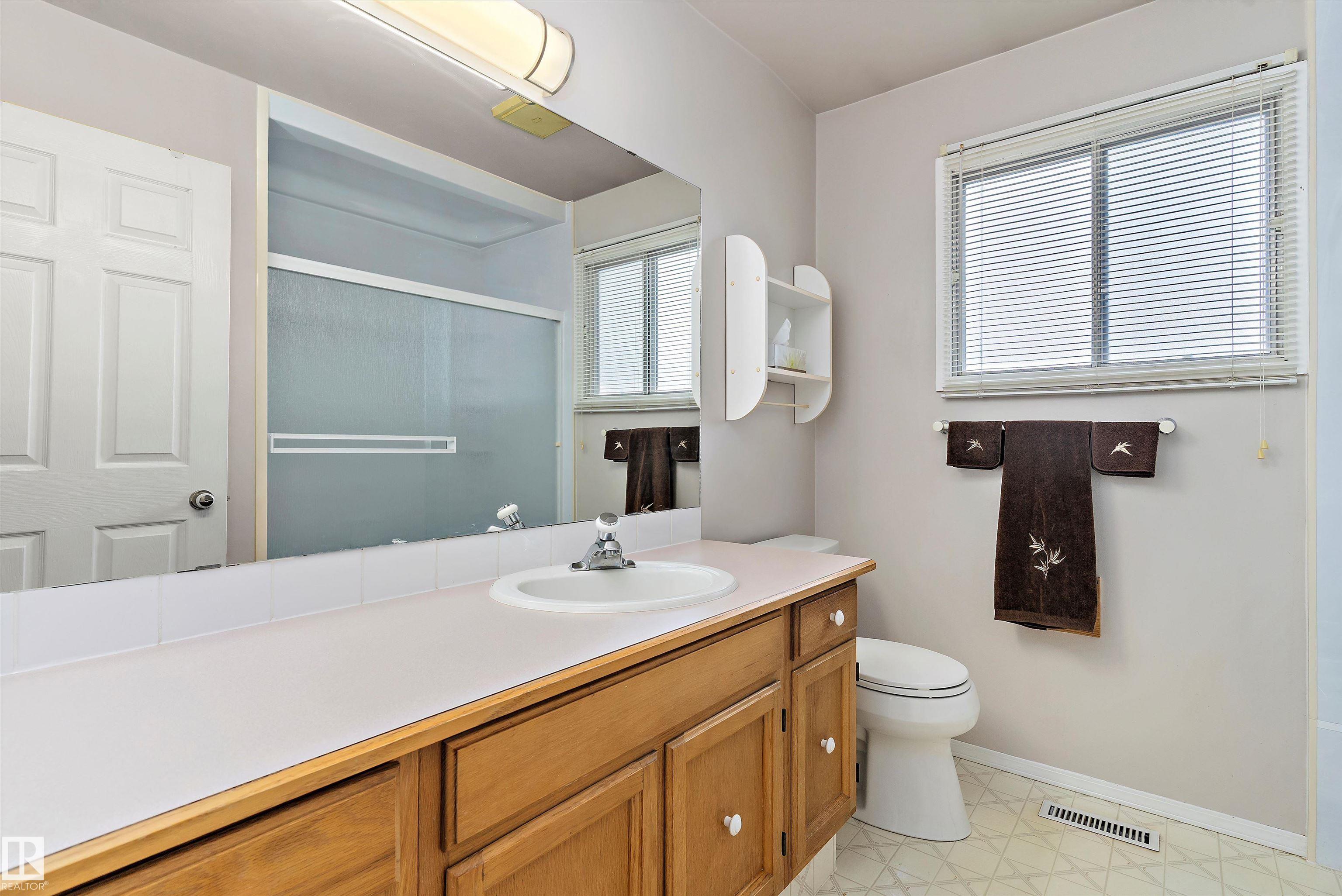 Photo 29 at 3112 109 Street NW, Steinhauer, Edmonton