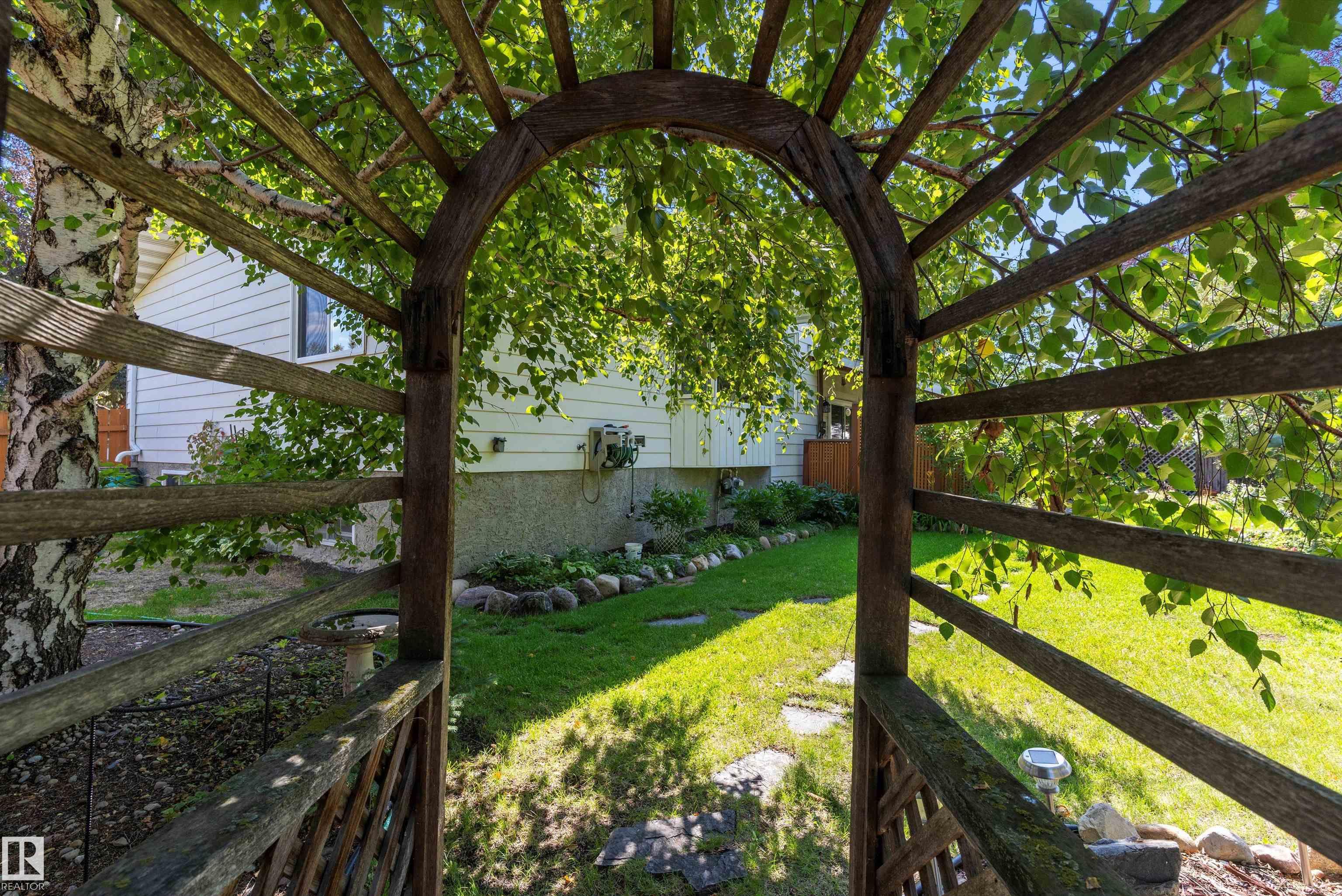 Photo 51 at 3112 109 Street NW, Steinhauer, Edmonton