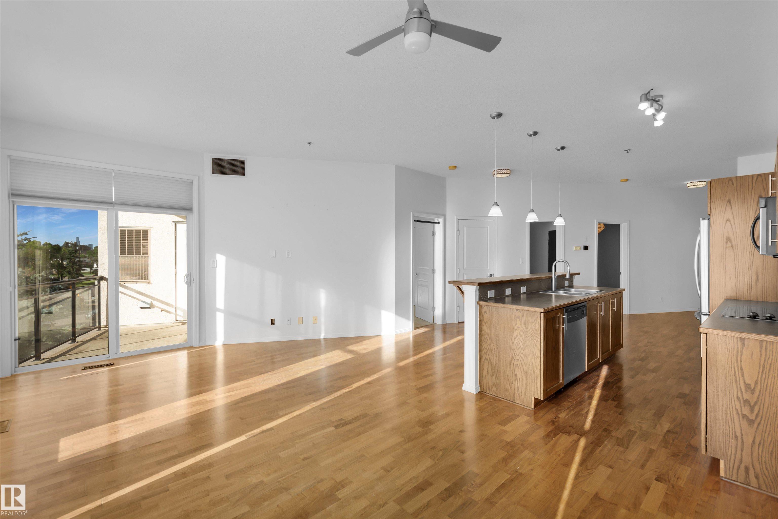 365 - 4823 104a Street NW, Empire Park, Edmonton 