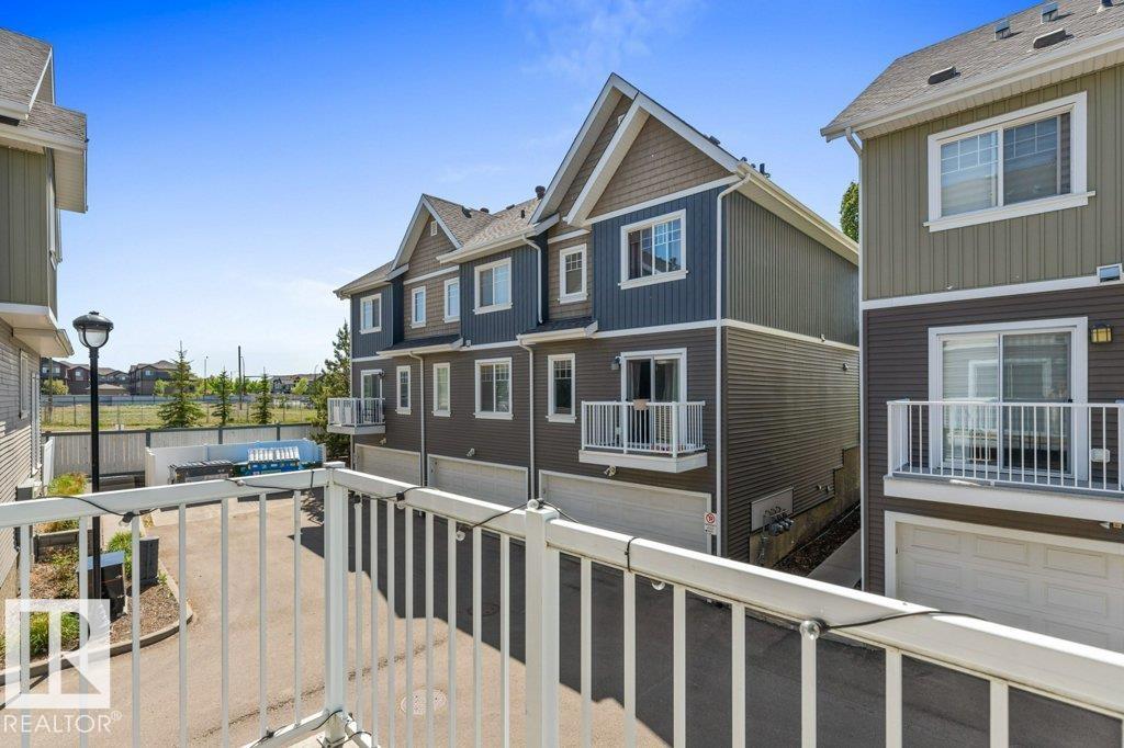 http://cdnparap120.paragonrels.com/ParagonImages/Property/p12/RAE/225367520/22/0/0/7e1678f38da72fbf3d09ad2f20a8a42c/1/6294bd29cc22997e456608bed132e635/225367520-65ABF858-5152-4572-8764-948691BB47D0.JPG