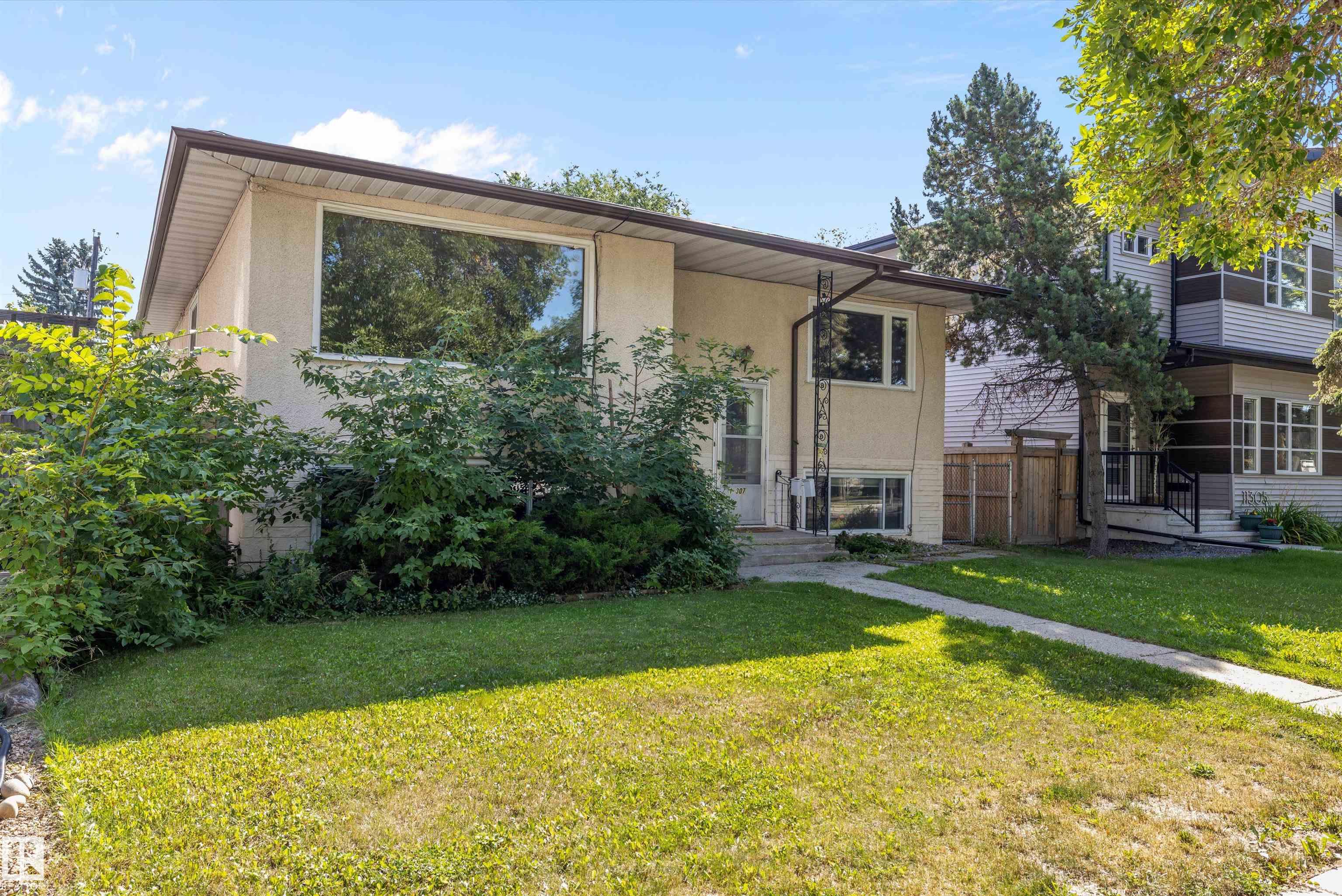 Photo 3 at 11307 / 11309 127 Street NW, Inglewood, Edmonton