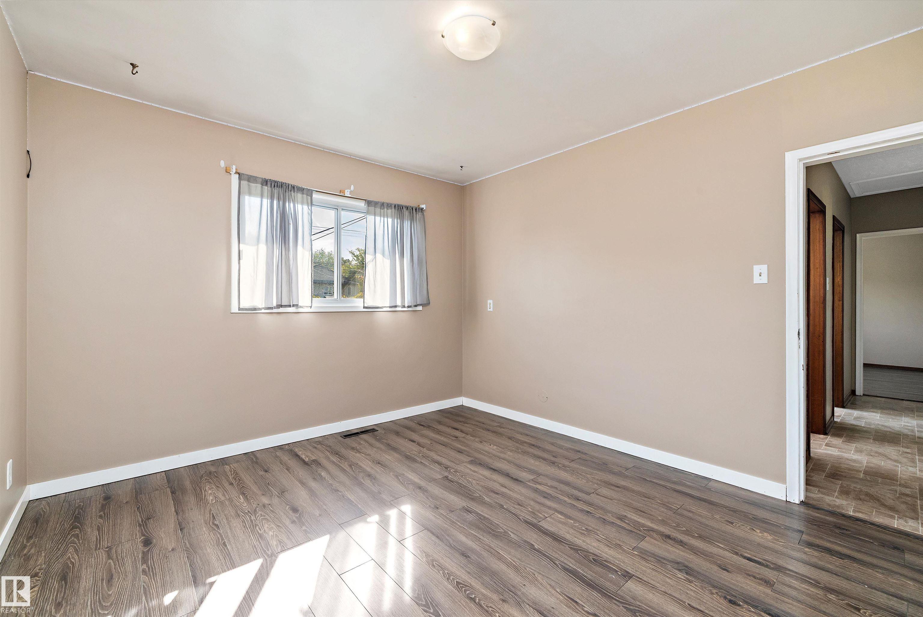 Photo 22 at 11307 / 11309 127 Street NW, Inglewood, Edmonton