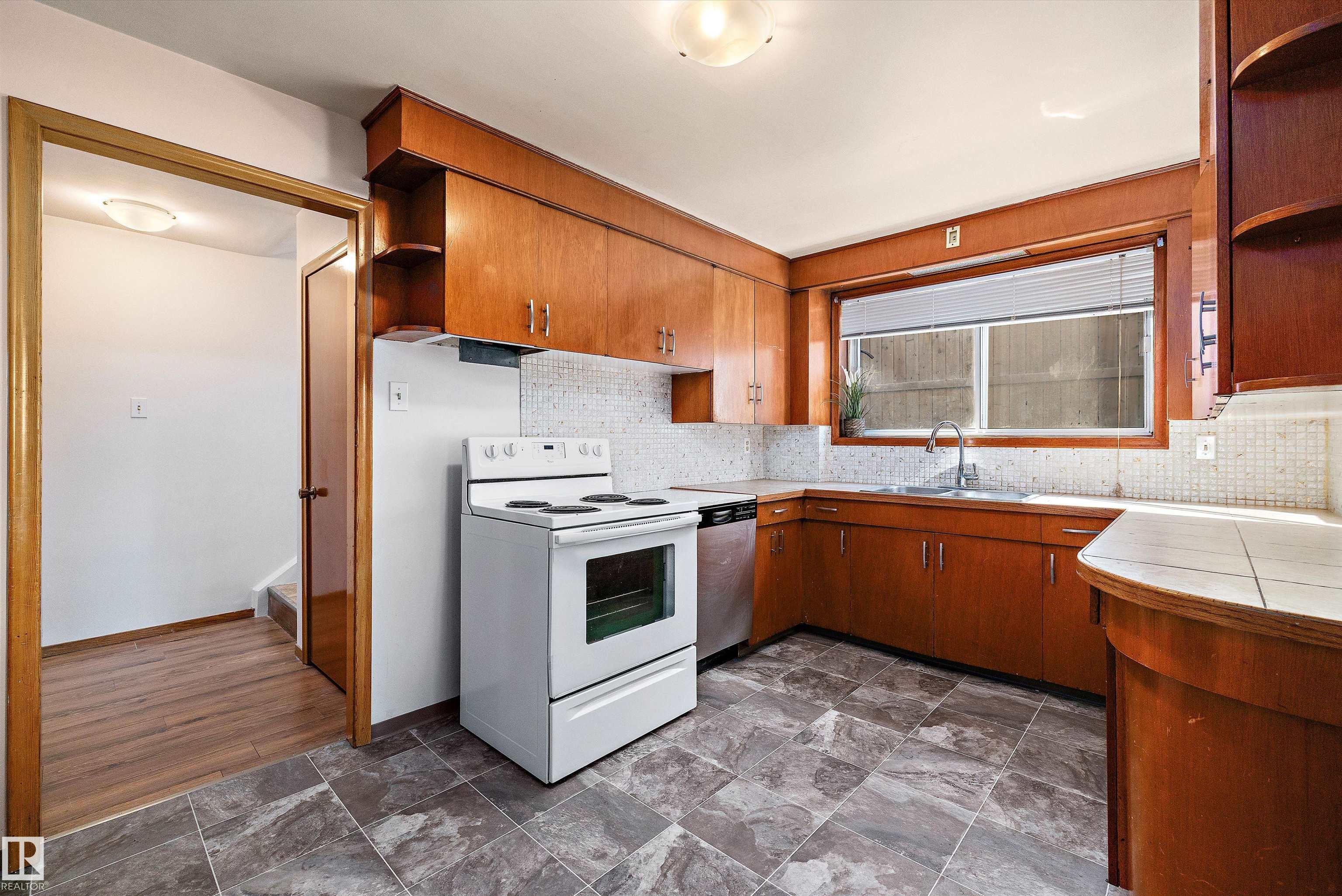 Photo 38 at 11307 / 11309 127 Street NW, Inglewood, Edmonton