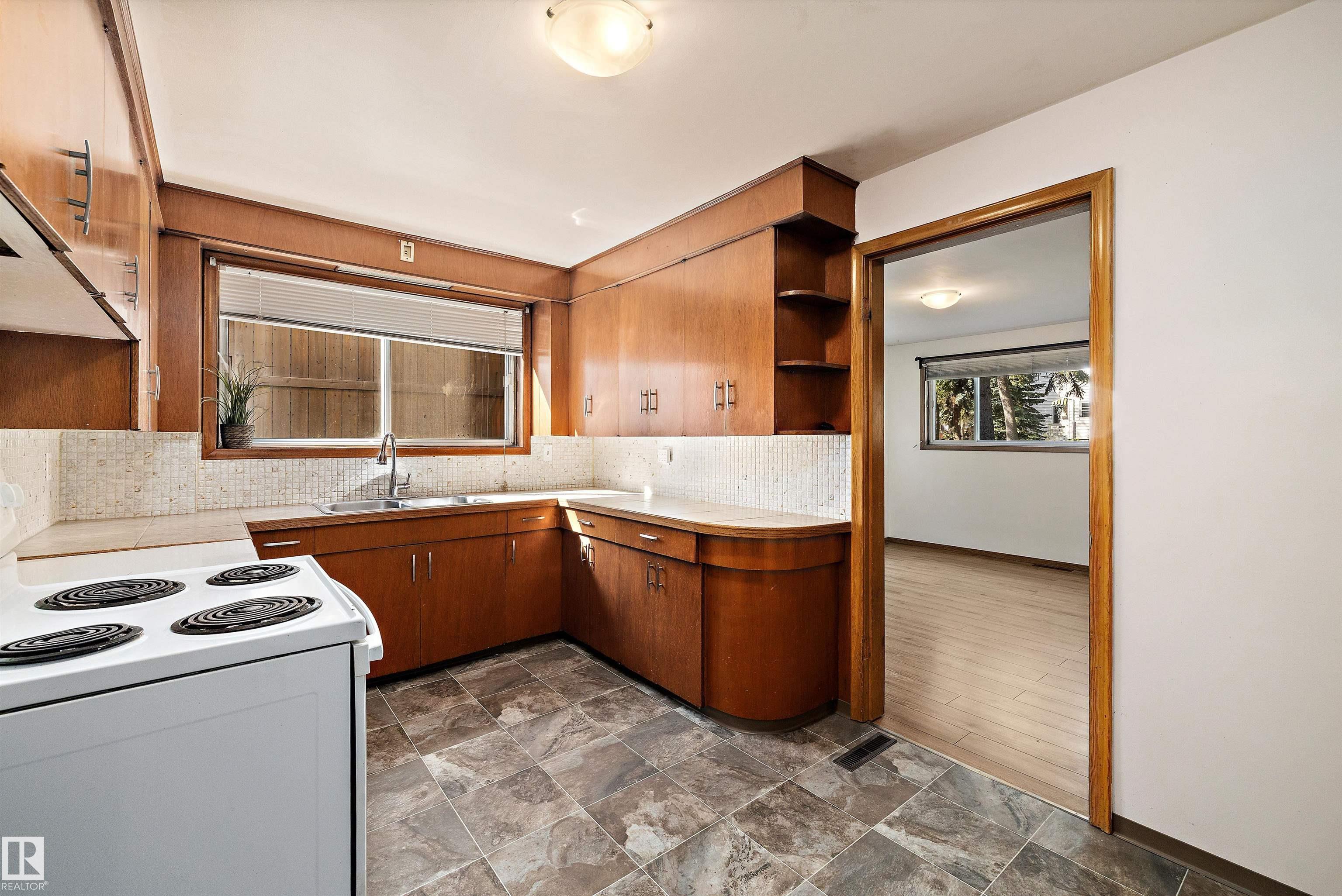 Photo 39 at 11307 / 11309 127 Street NW, Inglewood, Edmonton