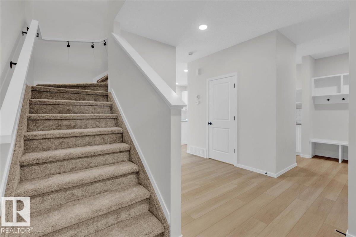 Photo 3 at 137 Hilton Cove, Harvest Ridge, Spruce Grove