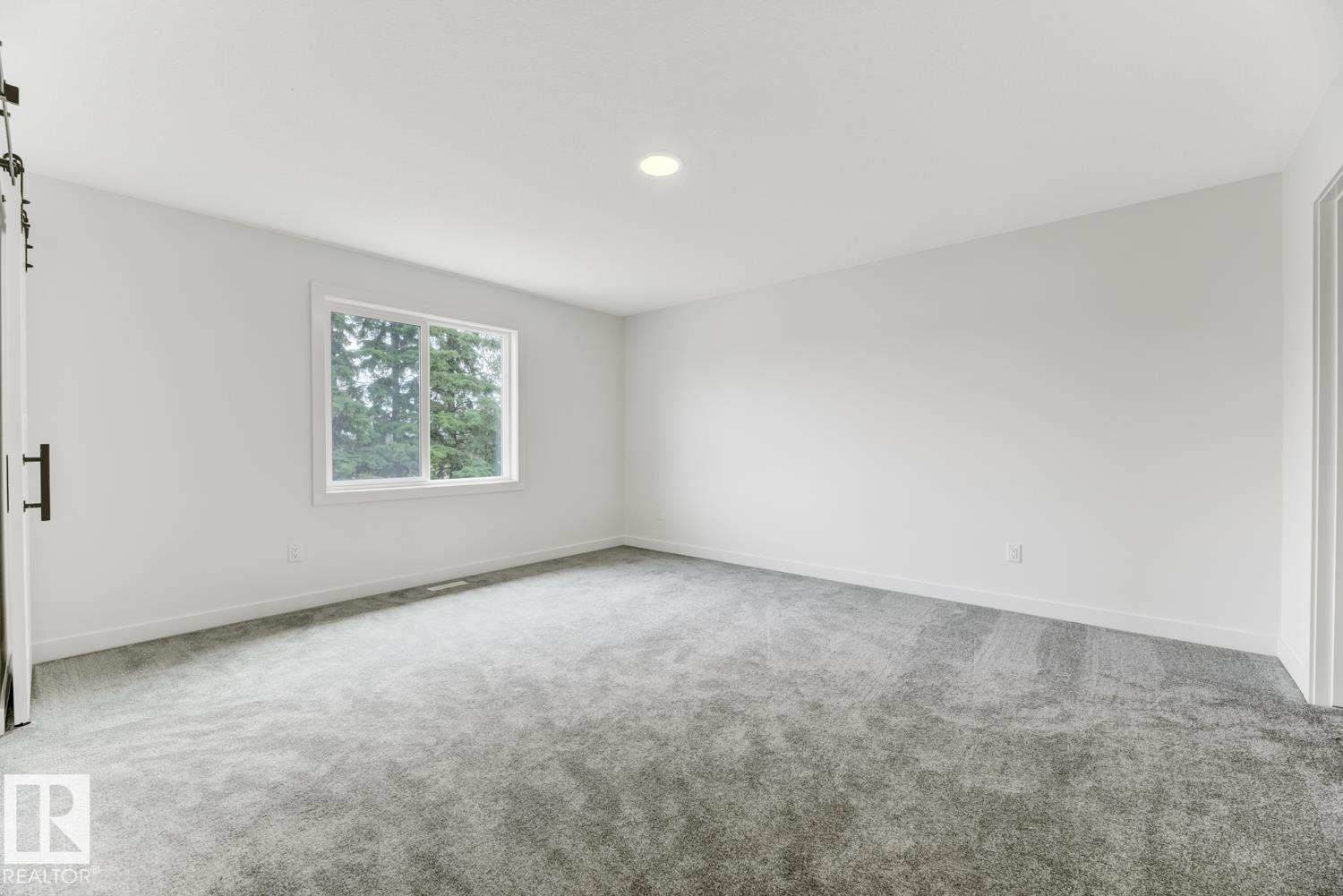 Photo 19 at 3 Emerson Landing, Easton, Spruce Grove