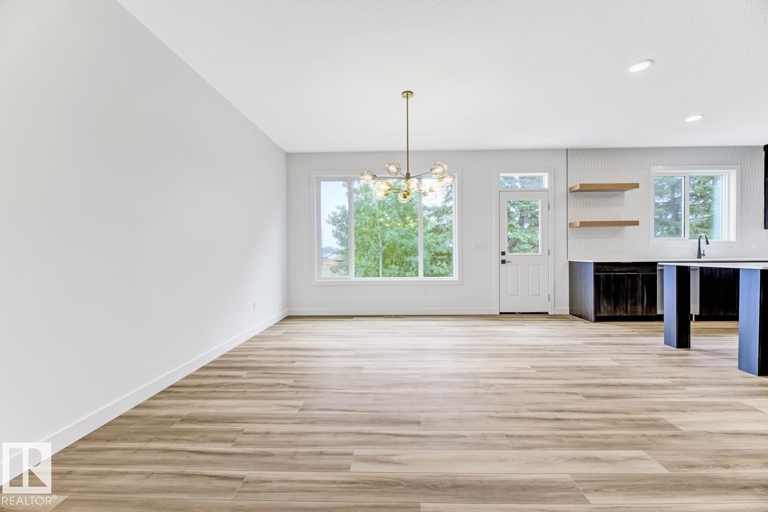 Photo 8 at 3 Emerson Landing, Easton, Spruce Grove