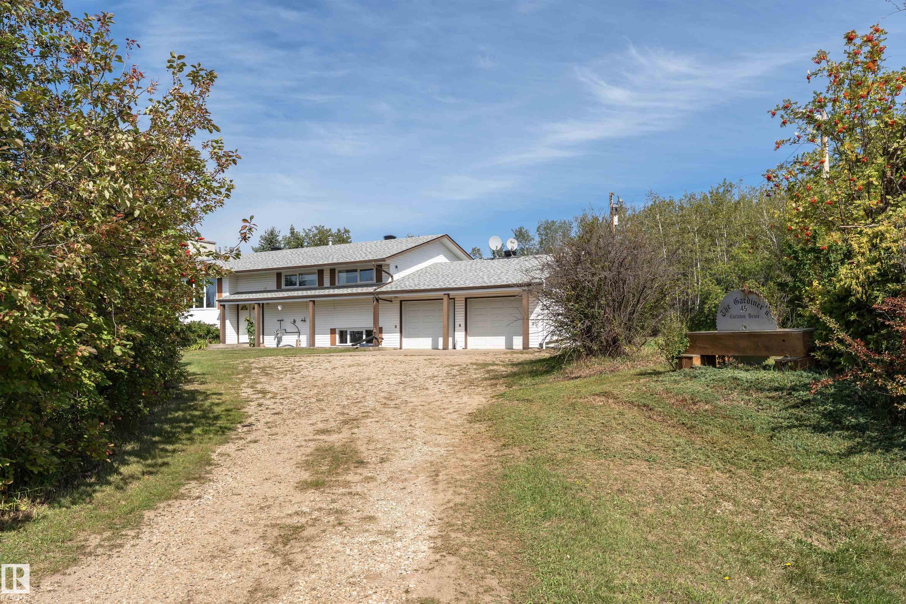 Photo 2 at 55305 Rr 242, Sturgeon View, Rural Sturgeon County
