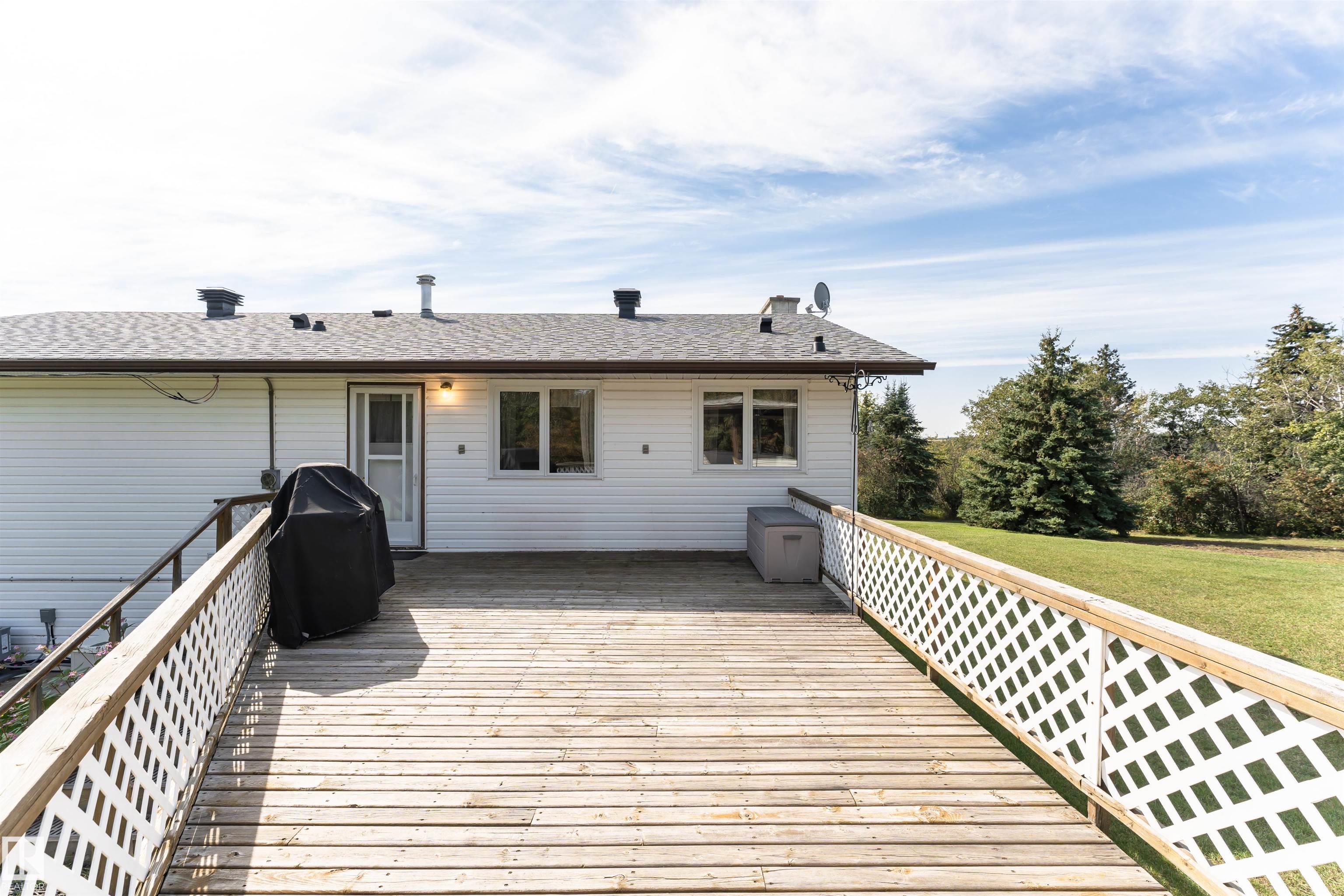 Photo 67 at 55305 Rr 242, Sturgeon View, Rural Sturgeon County