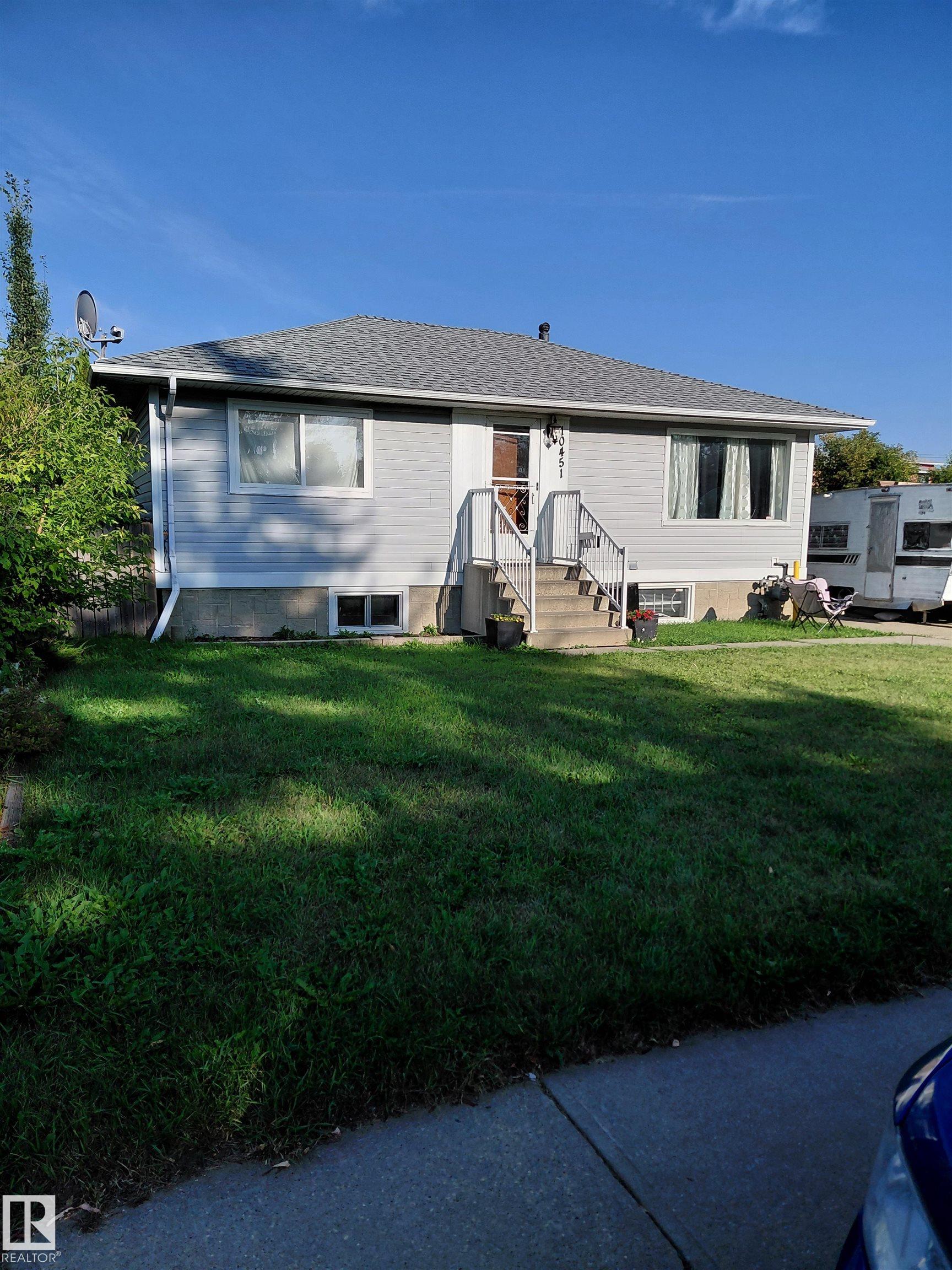 10451 157 Street NW, Britannia Youngstown, Edmonton 