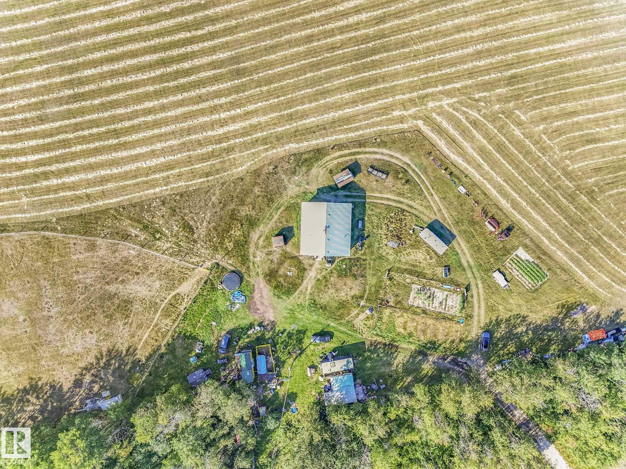 Photo 15 at 53405 Rge Road 53, Fallis, Rural Parkland County