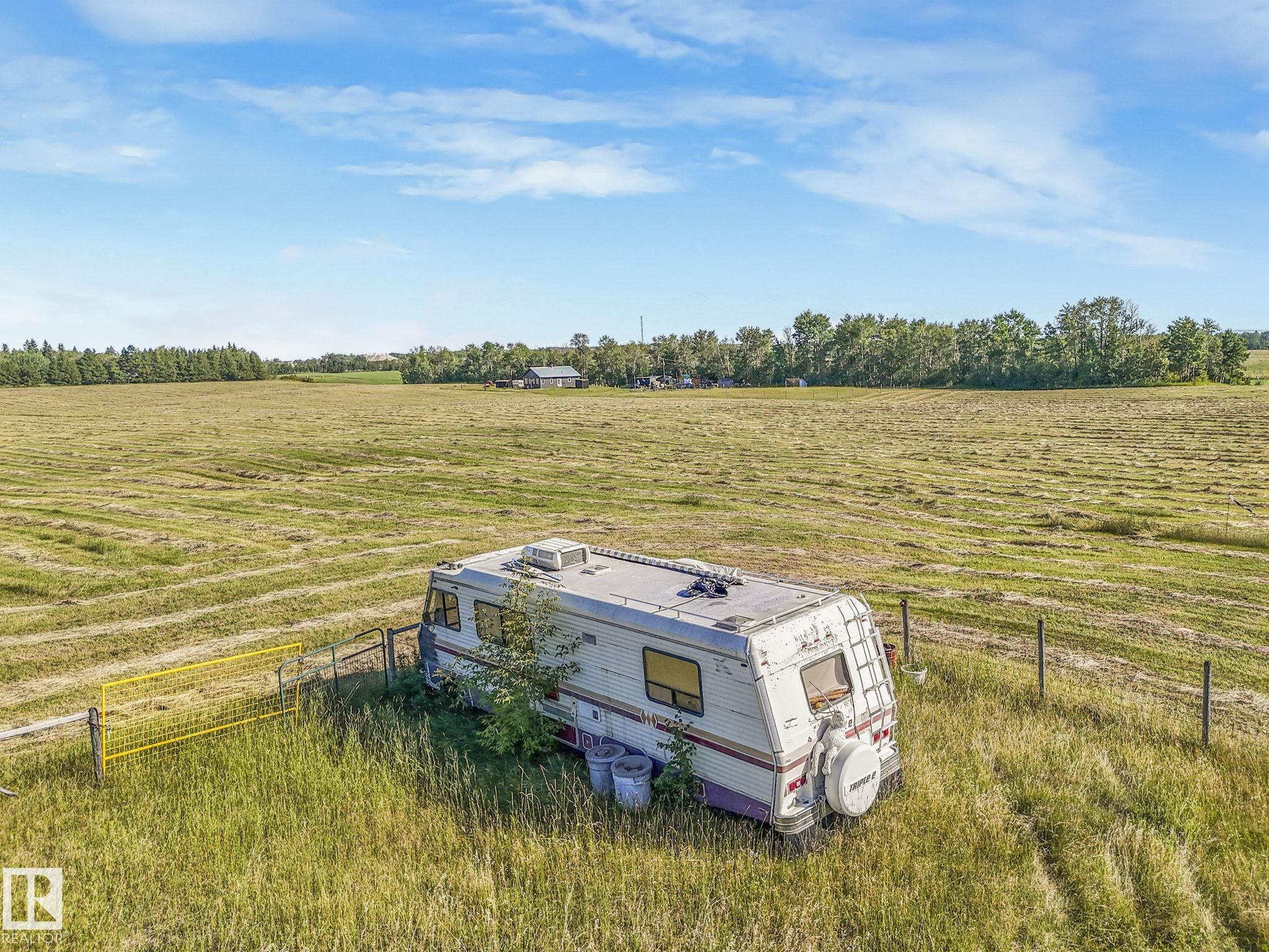 Photo 17 at 53405 Rge Road 53, Fallis, Rural Parkland County