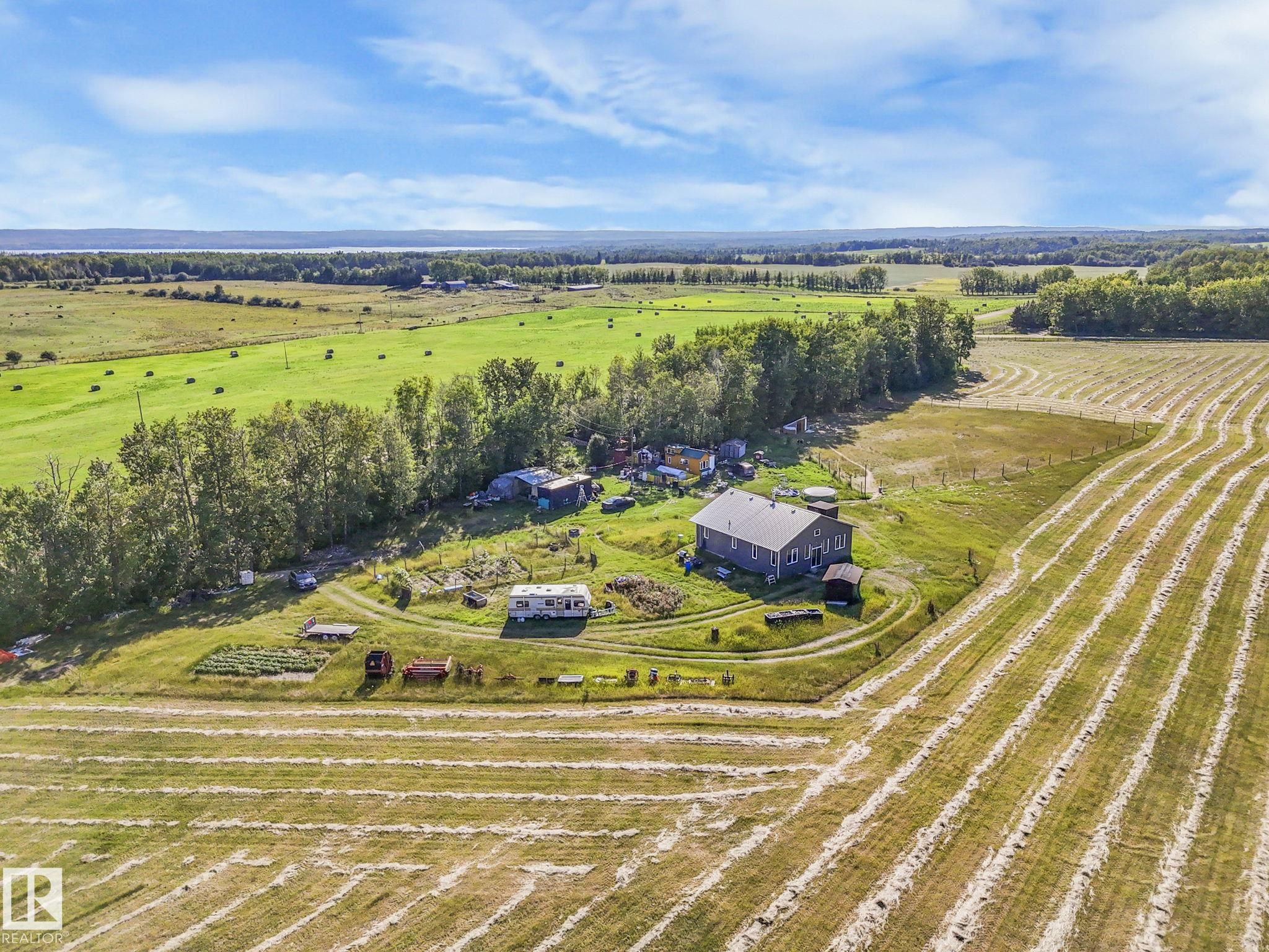 Photo 25 at 53405 Rge Road 53, Fallis, Rural Parkland County
