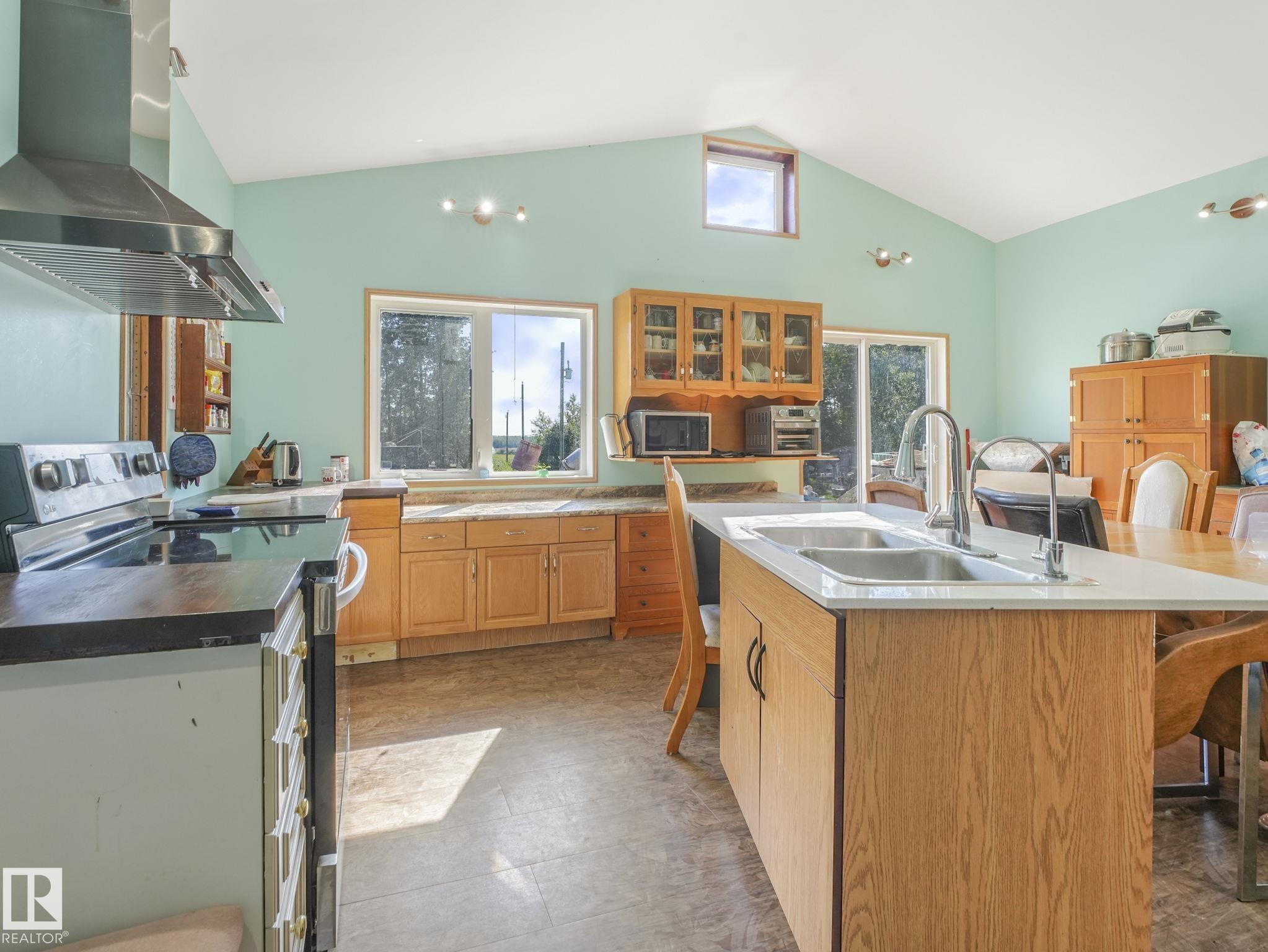 Photo 45 at 53405 Rge Road 53, Fallis, Rural Parkland County
